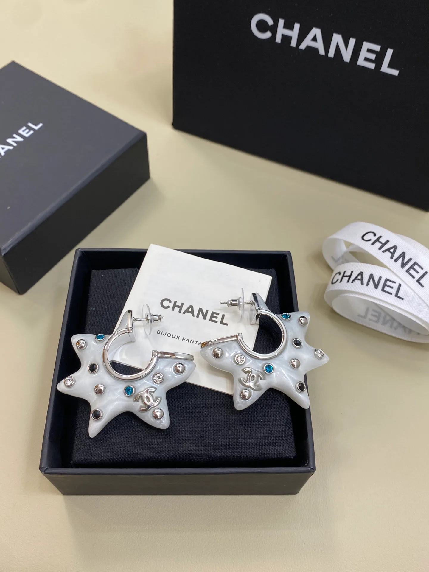Бижутерия Chanel 17558311
