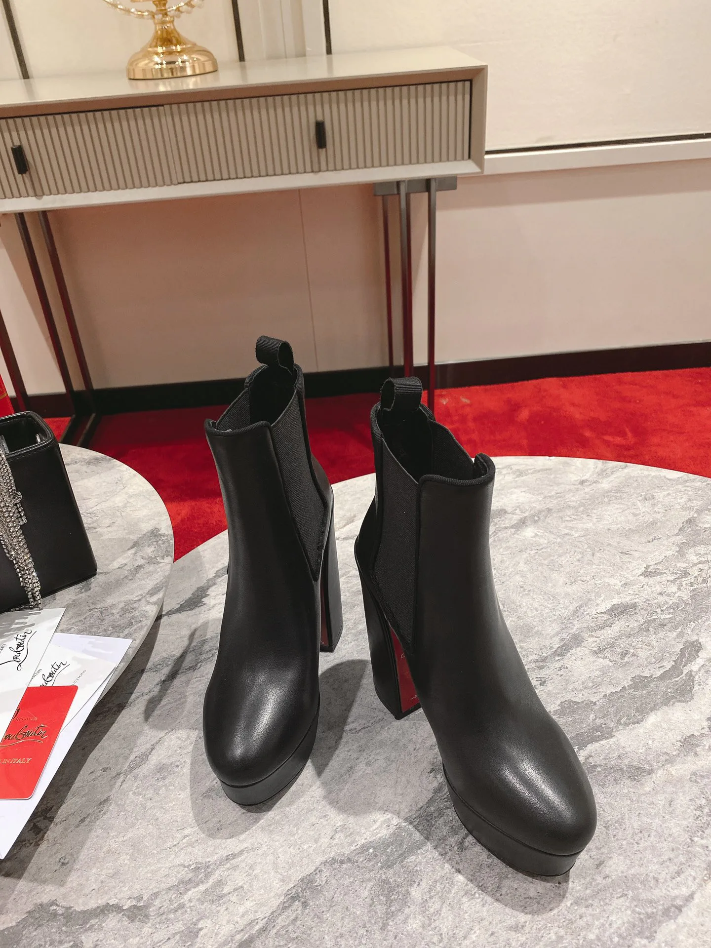Ботильоны Женские Christian Louboutin 18339139