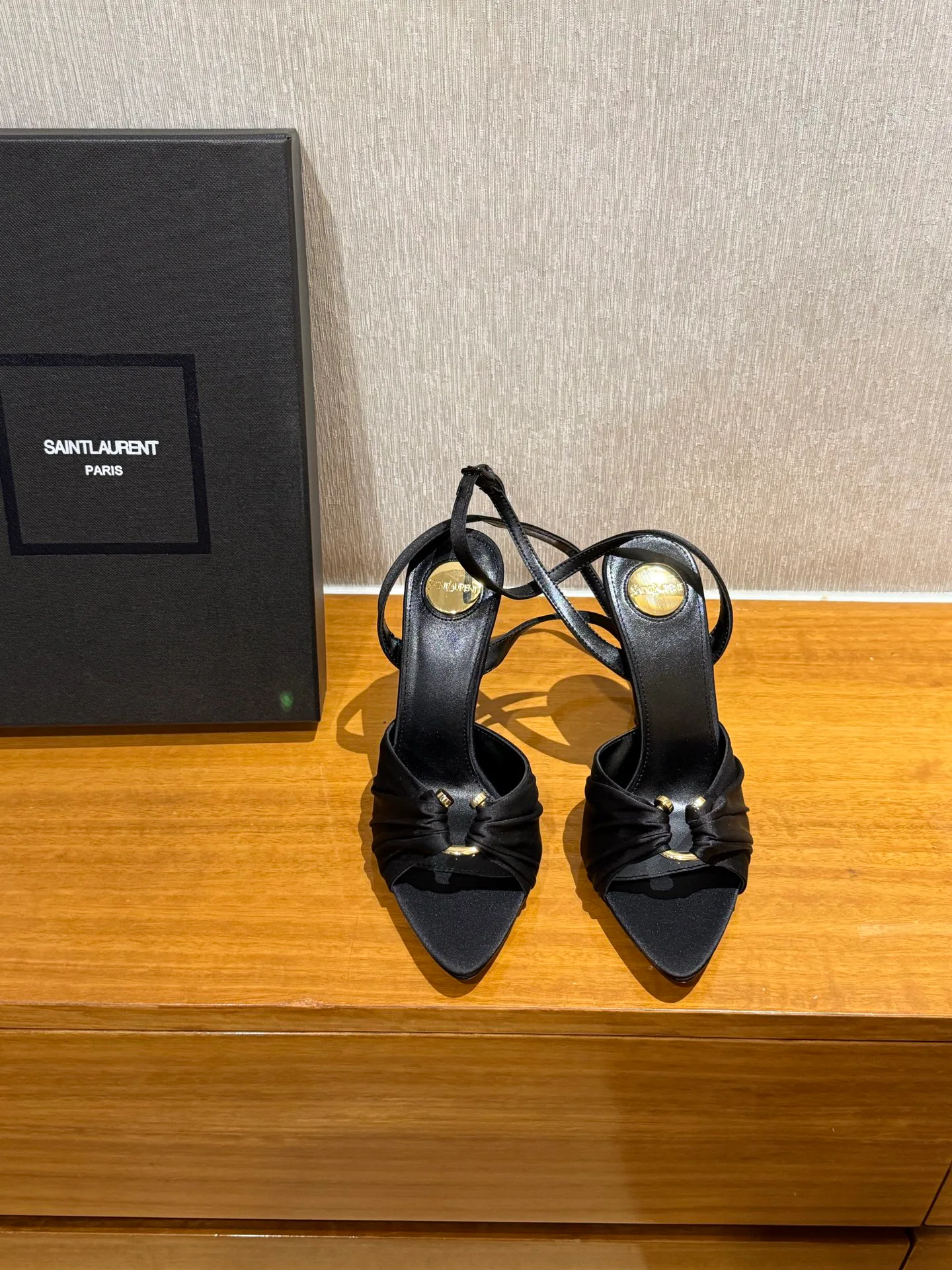 Босоножки Женские Saint Laurent 22193