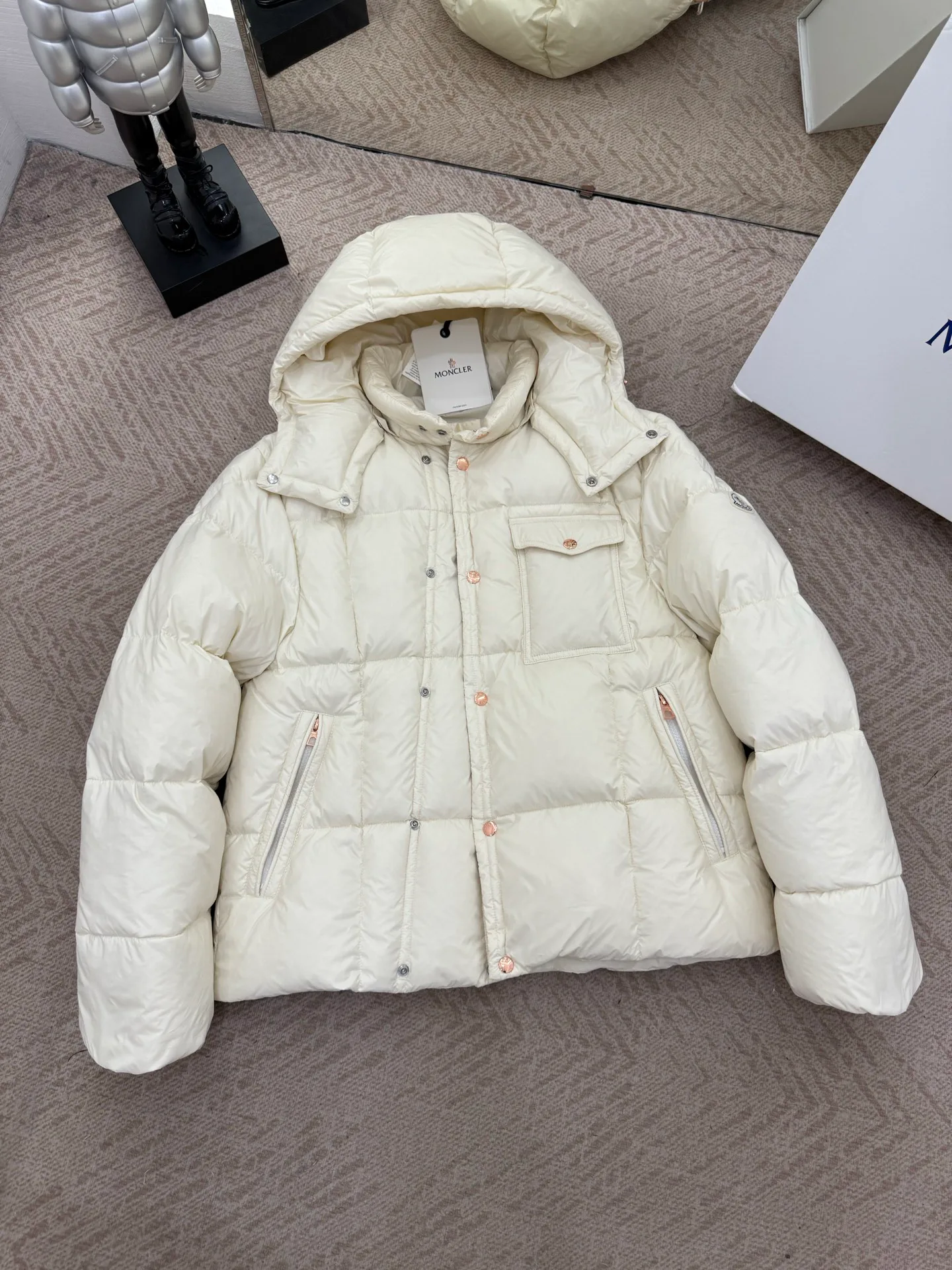 Куртки И Пуховики Женские Moncler 18825225