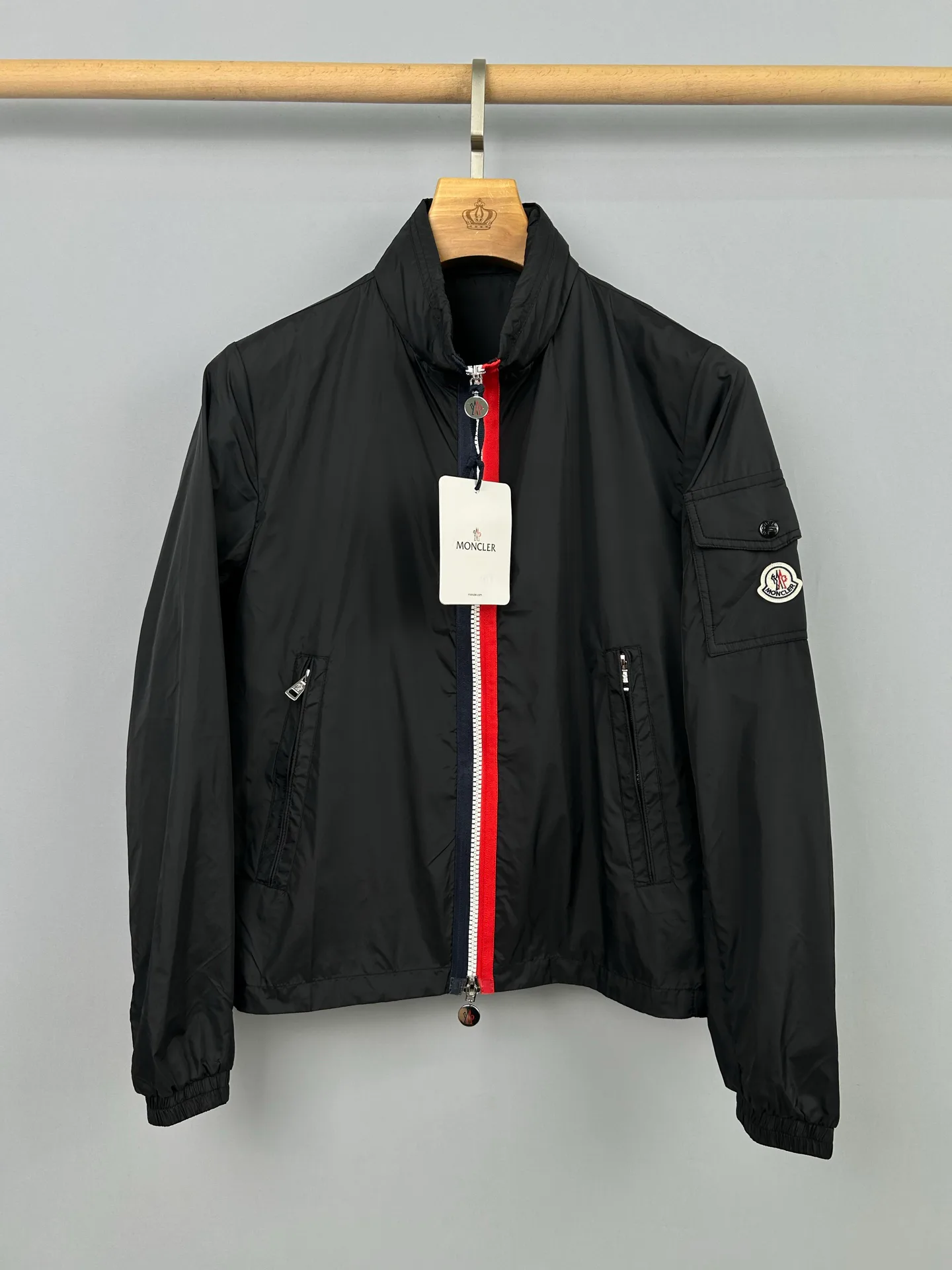 Куртки И Пуховики Мужские Moncler 13137531