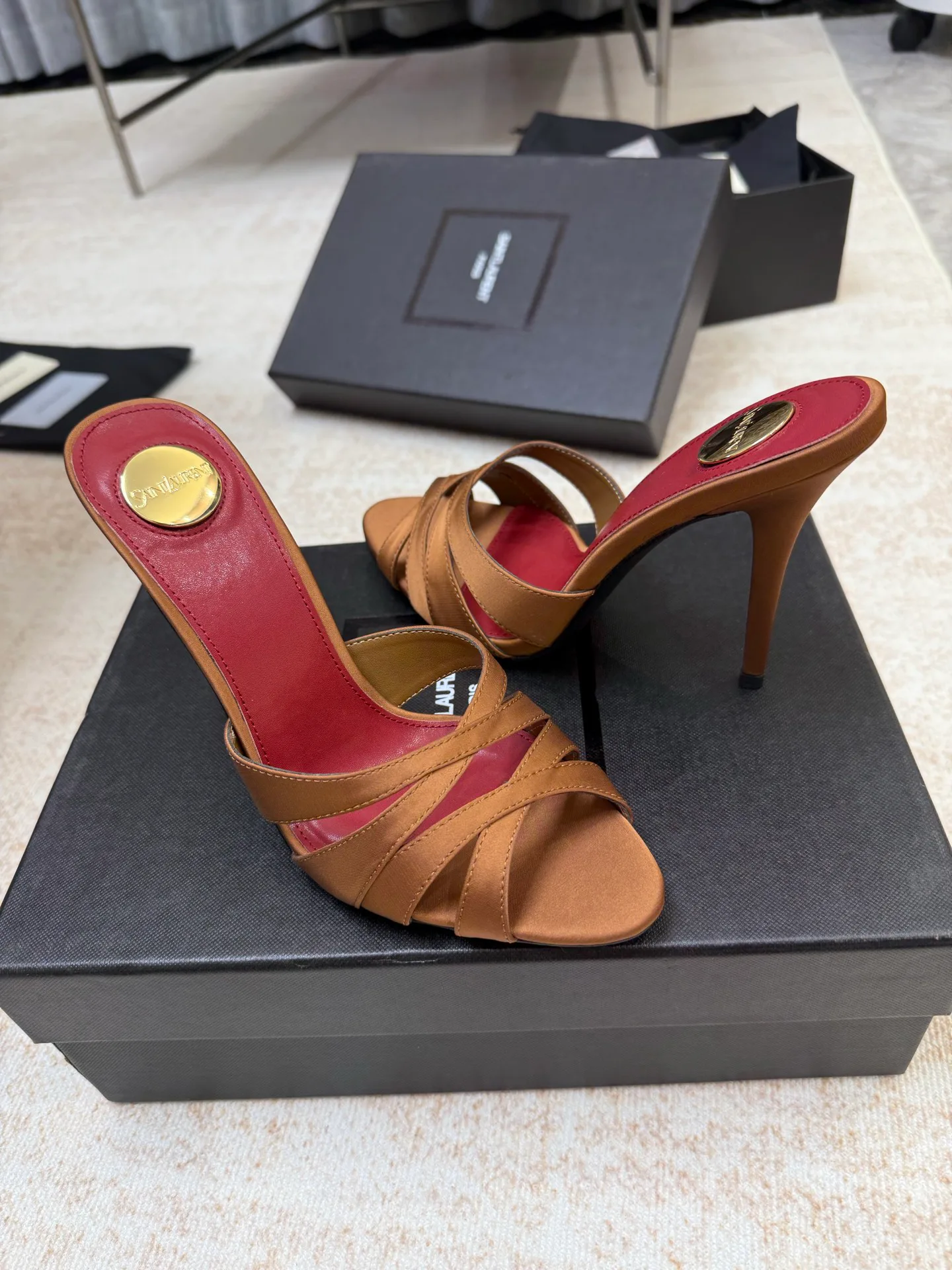 Босоножки Женские Saint Laurent 3062303