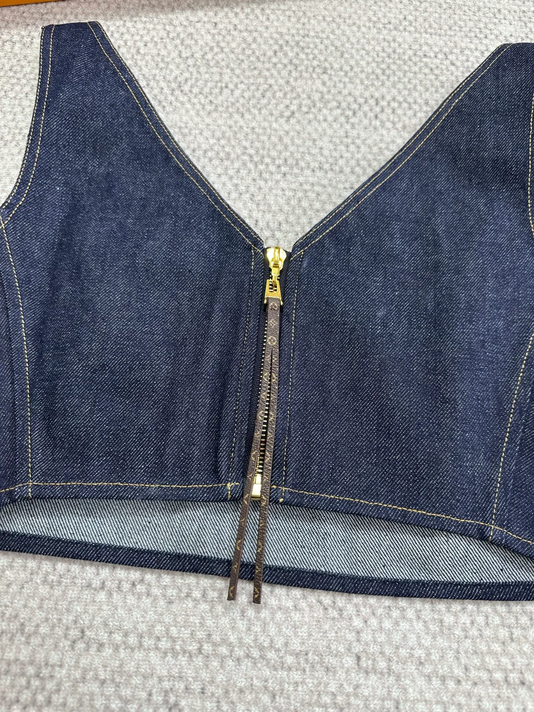 Жилеты Женские Louis Vuitton 12298470