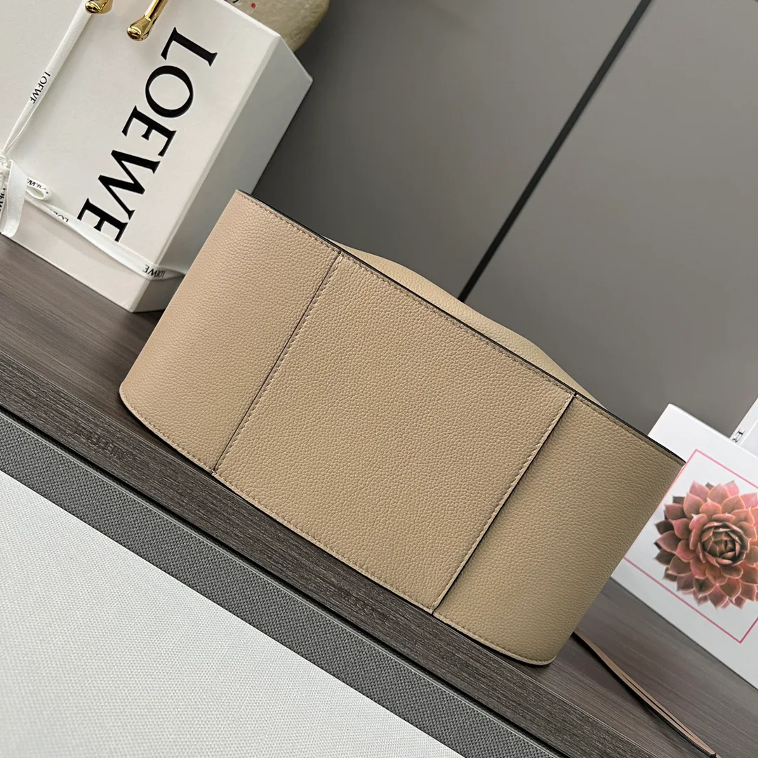 Классические Сумки Женские Loewe 11513559