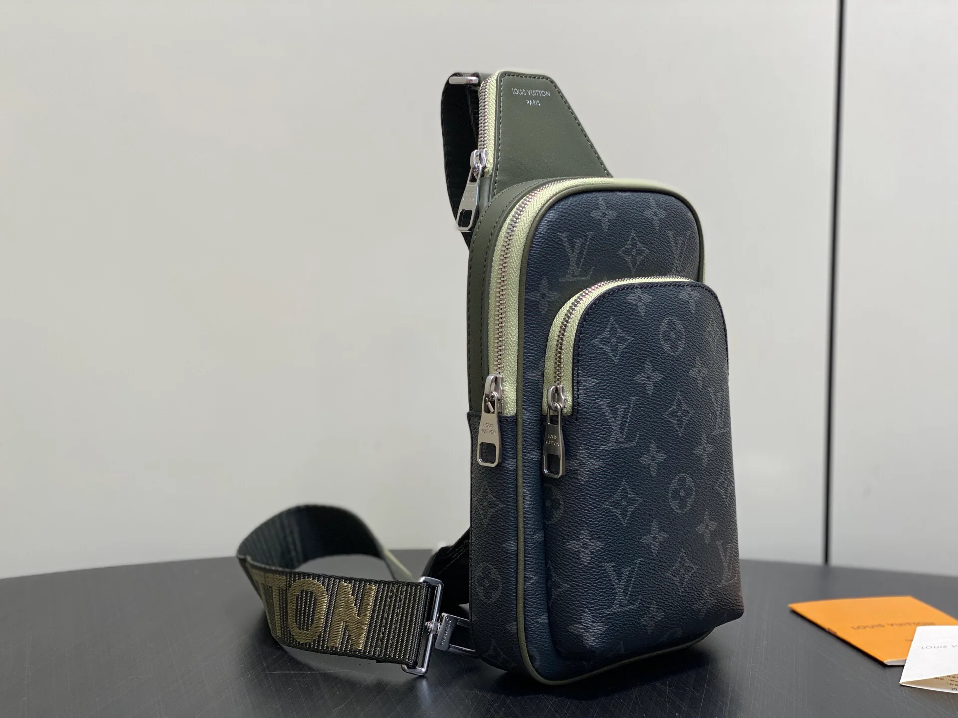 Сумки На Ремне Женские Louis Vuitton 17548262