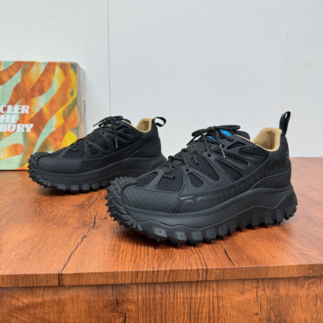 Кроссовки Женские Moncler 11393440