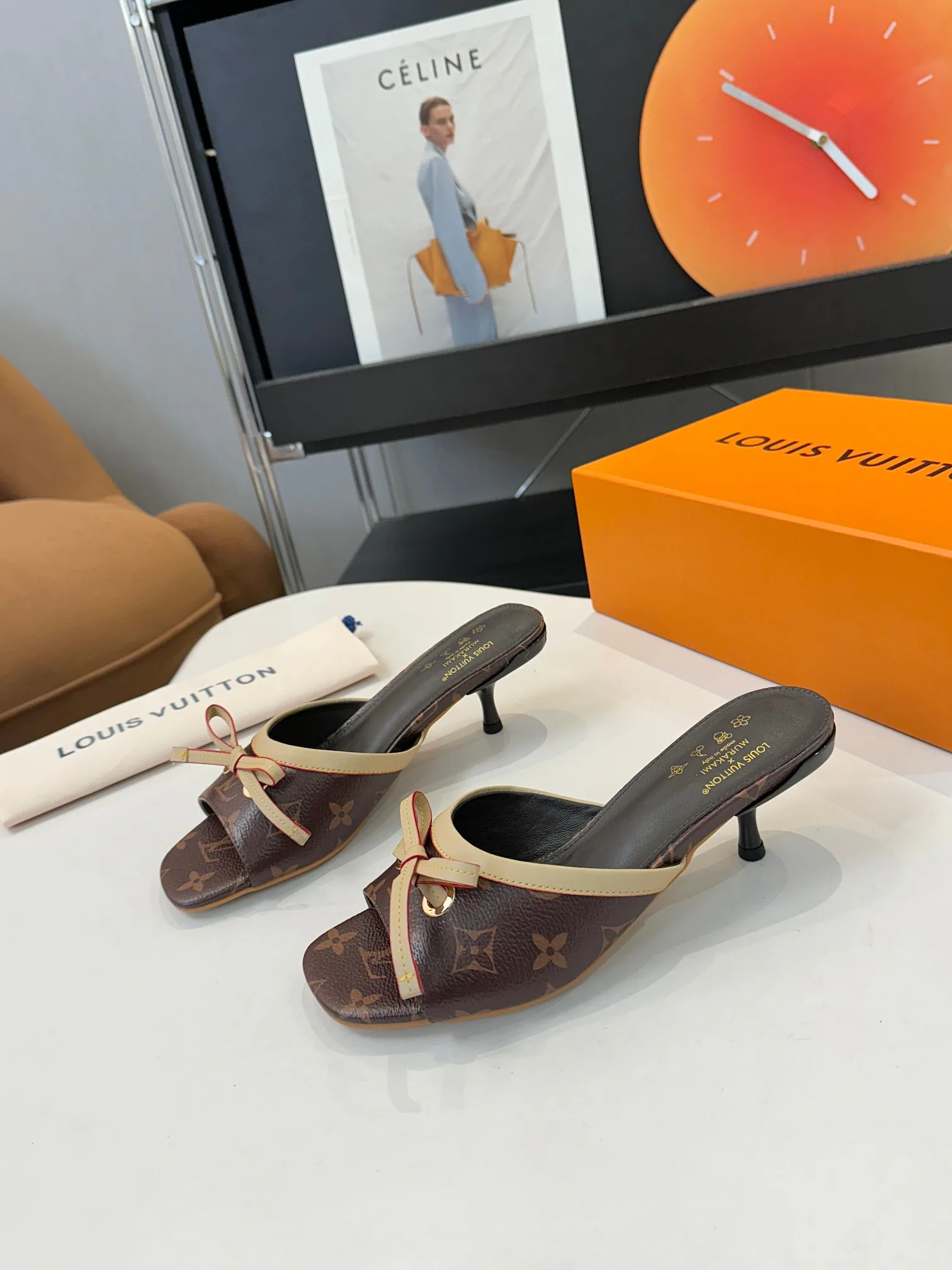 Босоножки Женские Louis Vuitton 11190679