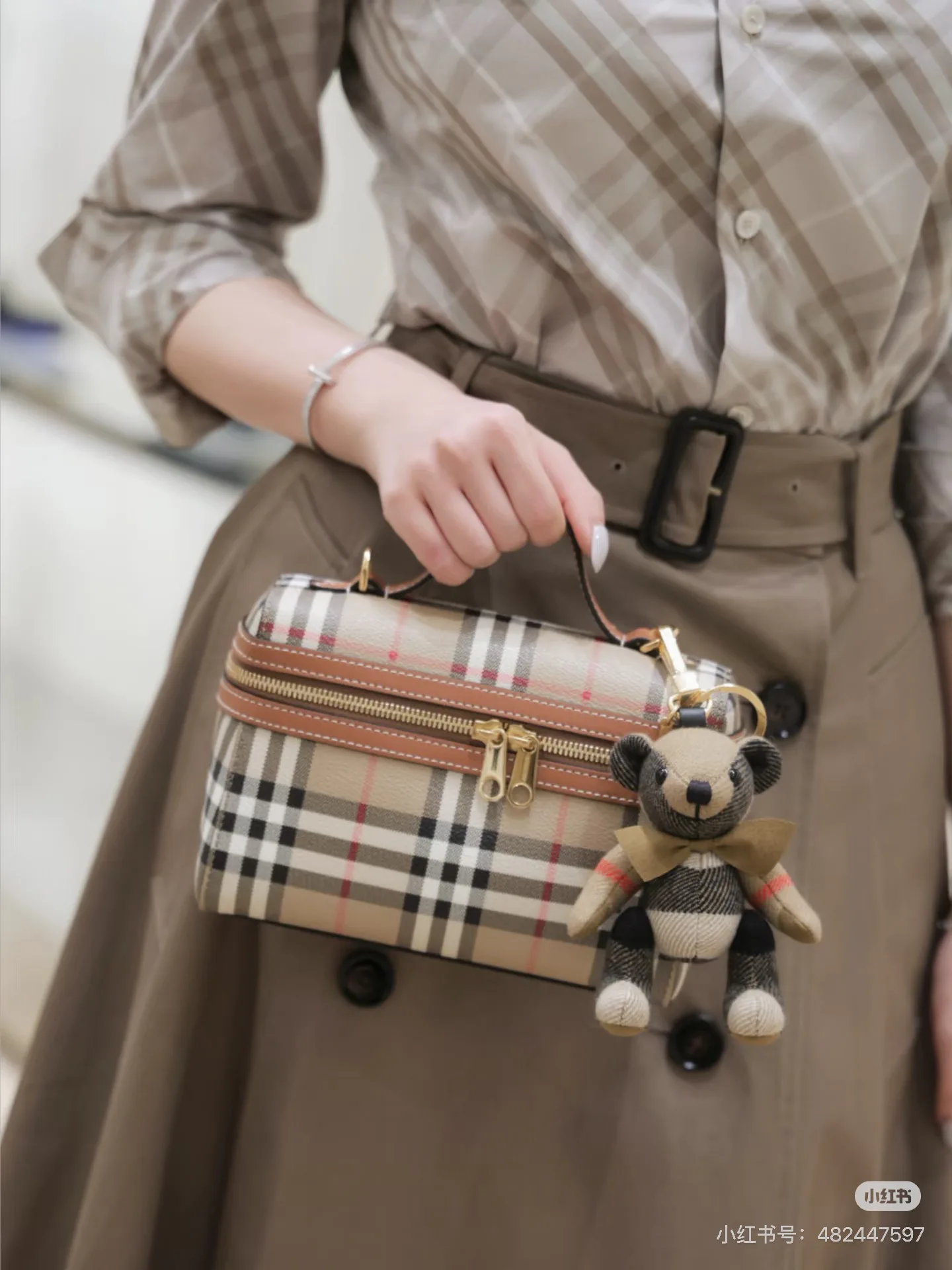 Классические Сумки Женские Burberry 11707251