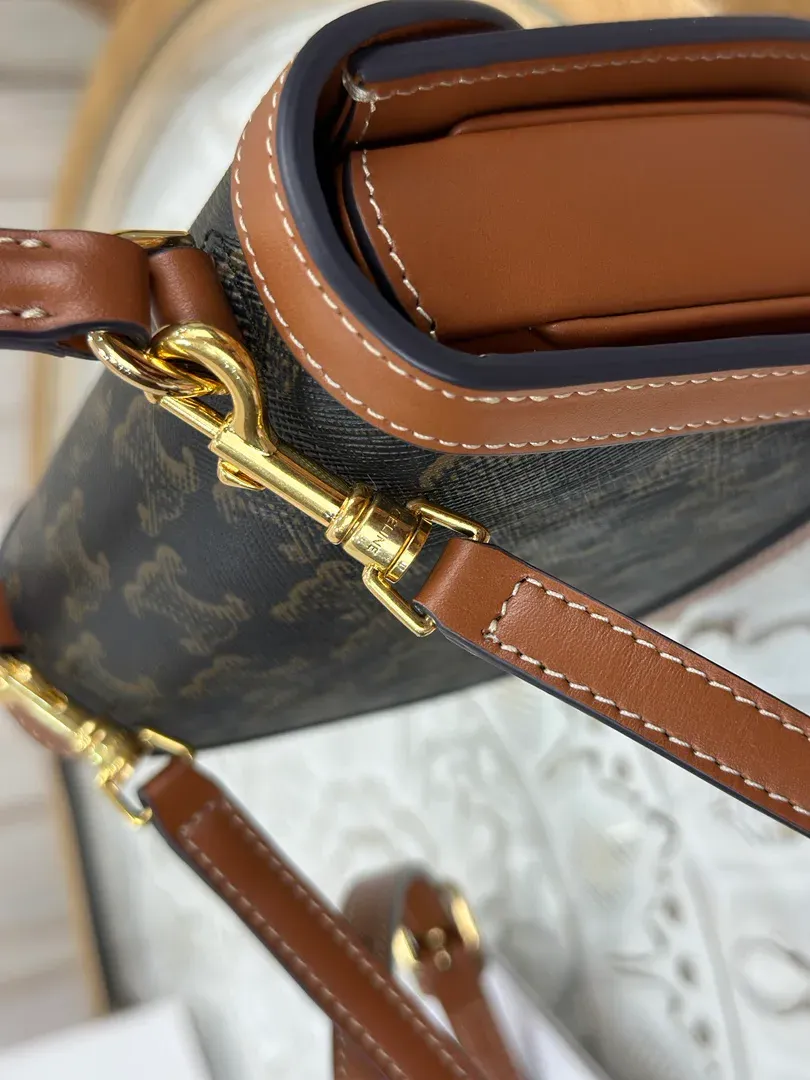 Сумки На Ремне Женские Celine 521792