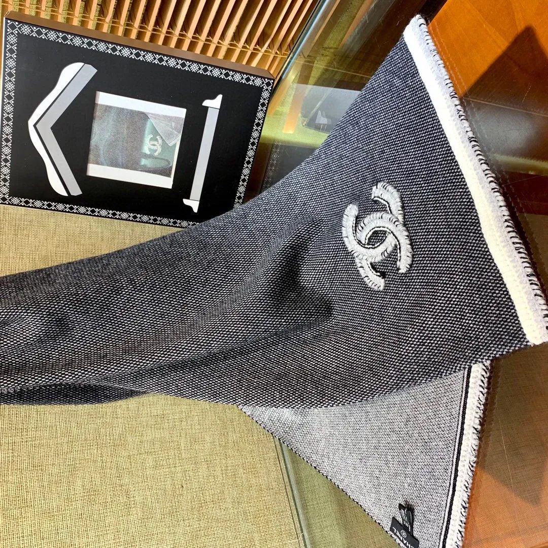 Шарфы Chanel 2478564