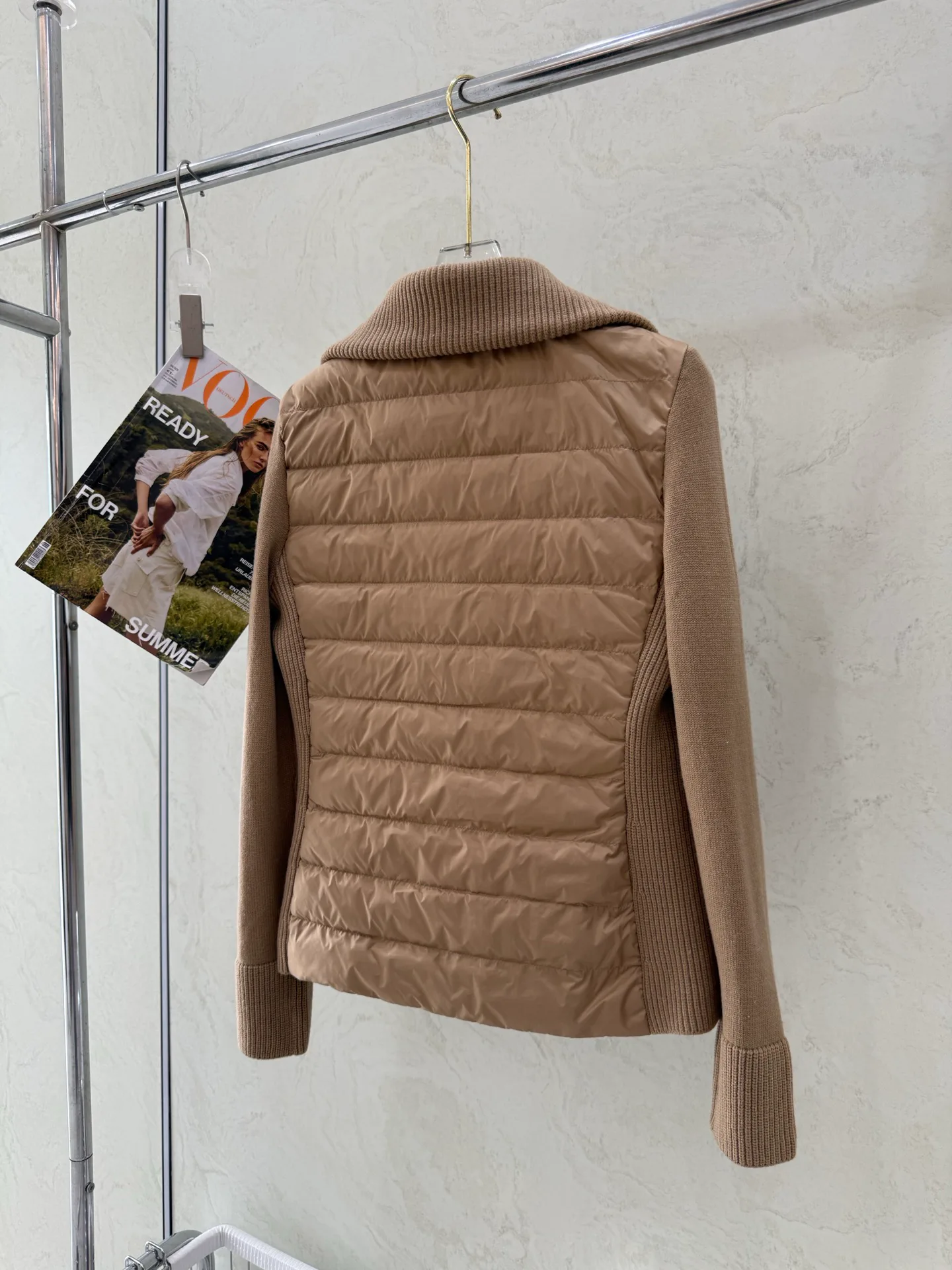 Куртки И Пуховики Женские Moncler 17918879