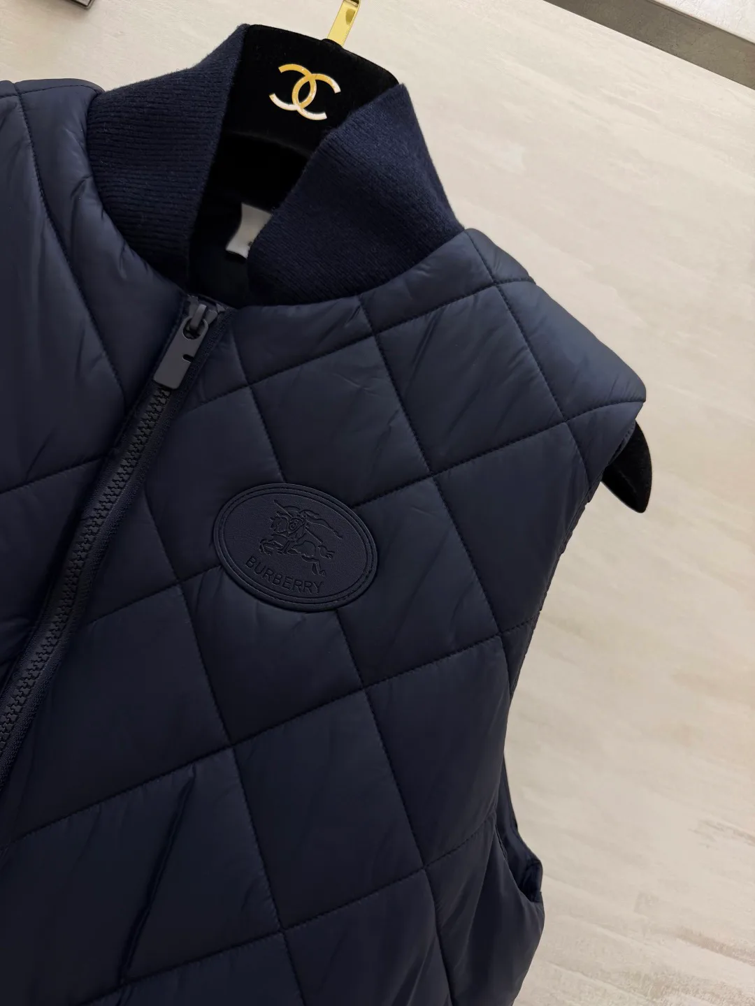 Жилеты Женские Burberry 18276679