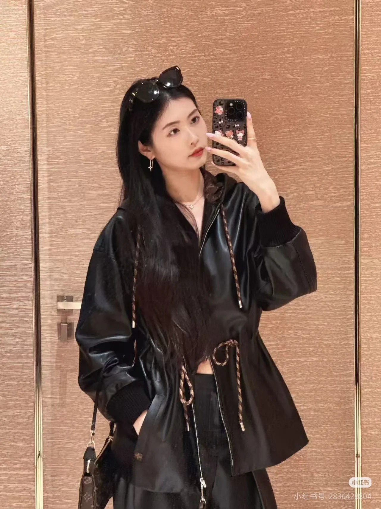 Кожаные Куртки И Дублёнки Женские Louis Vuitton 630560