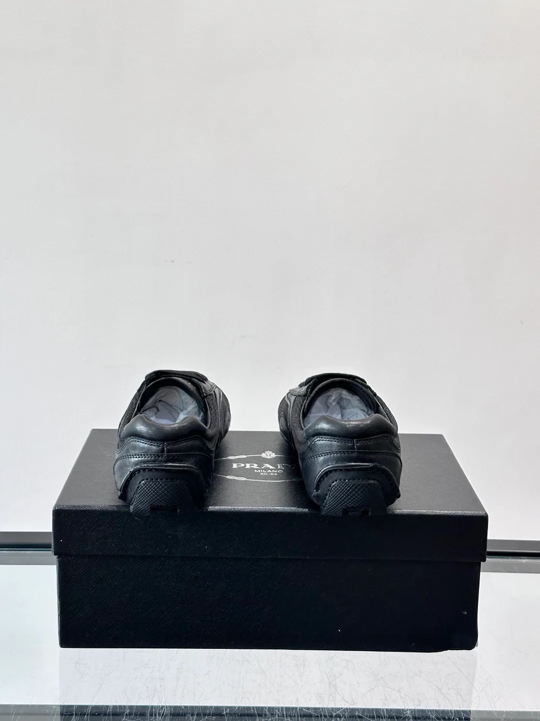 Кроссовки Мужские Prada 13452947