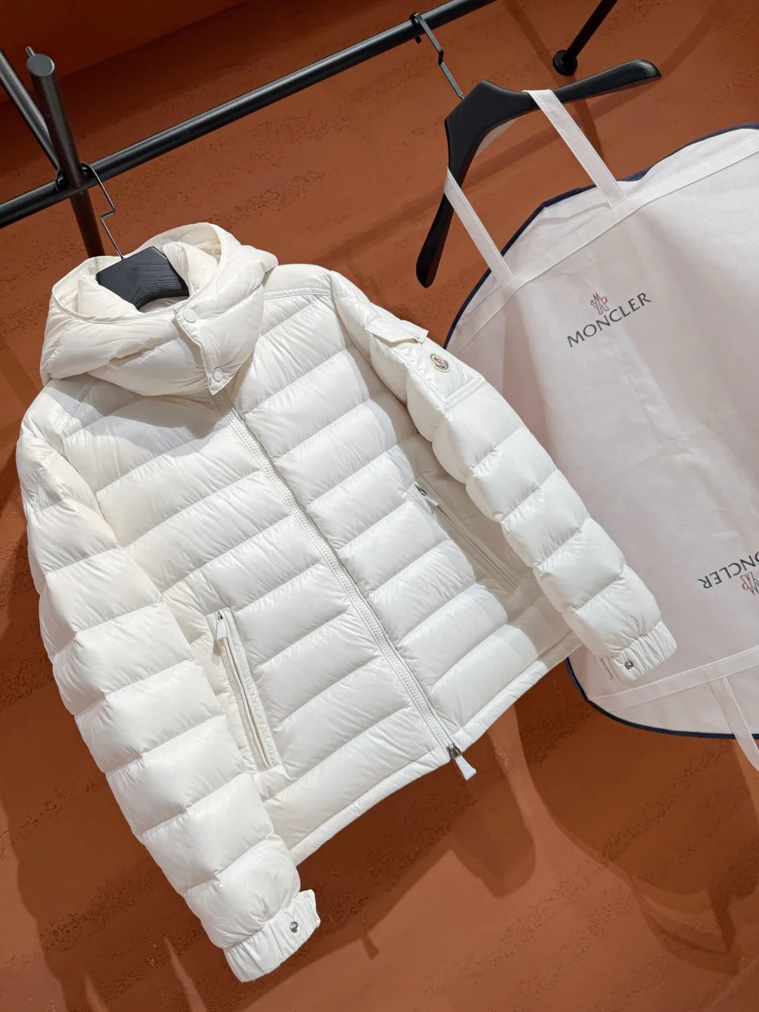 Куртки И Пуховики Женские Moncler 18237476