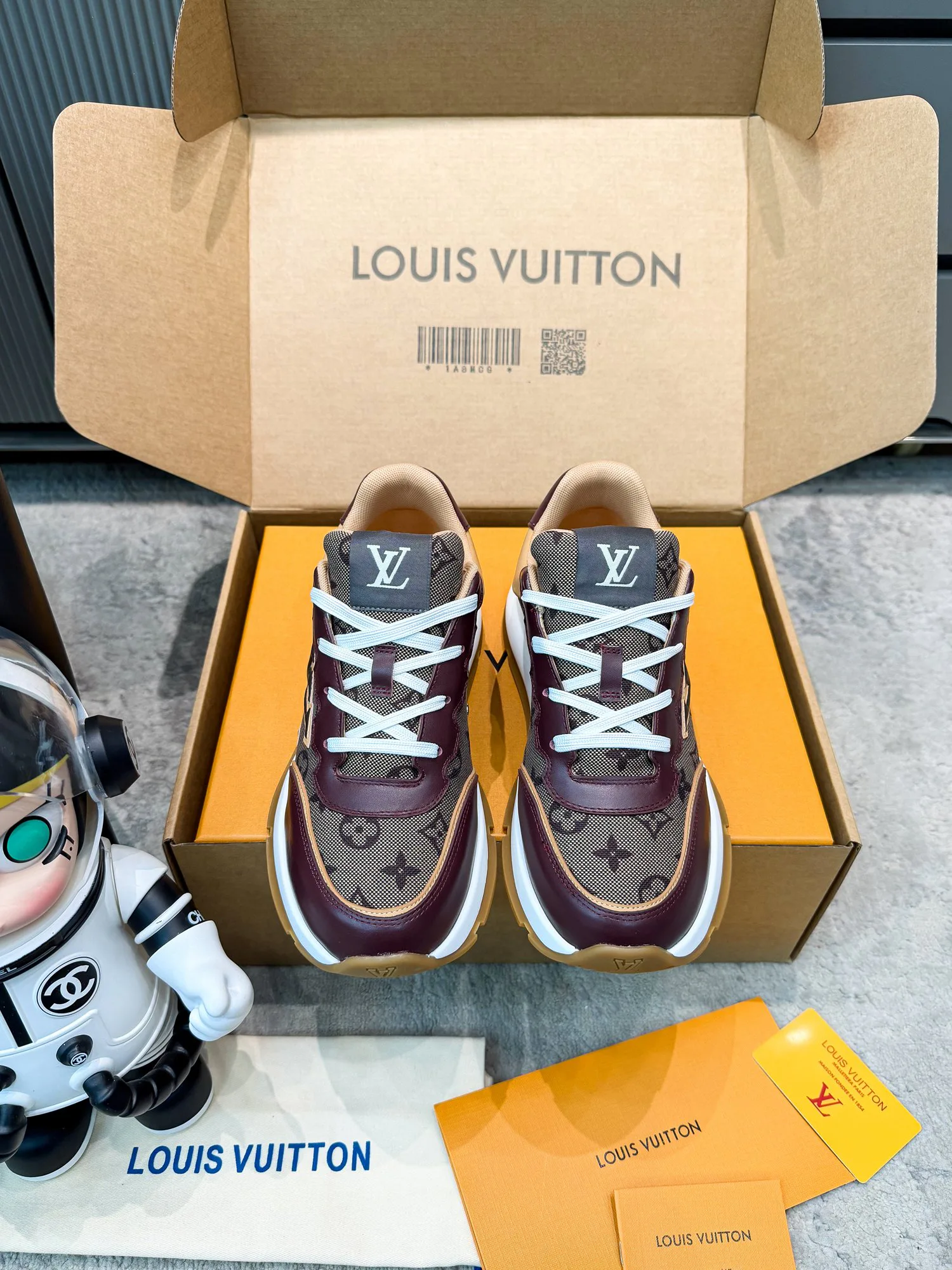 Кроссовки Женские Louis Vuitton 9158850