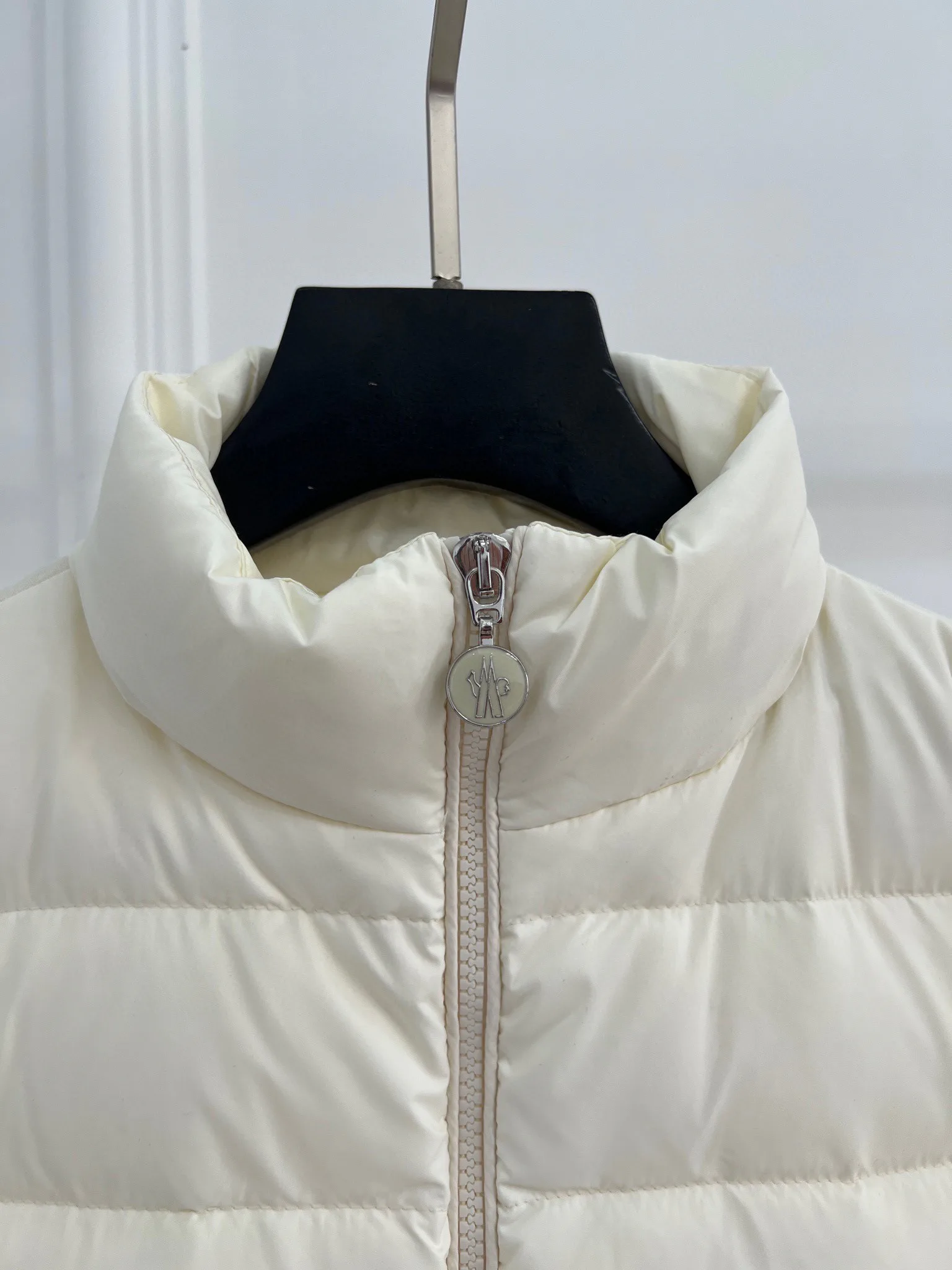 Куртки И Пуховики Женские Moncler 18416227