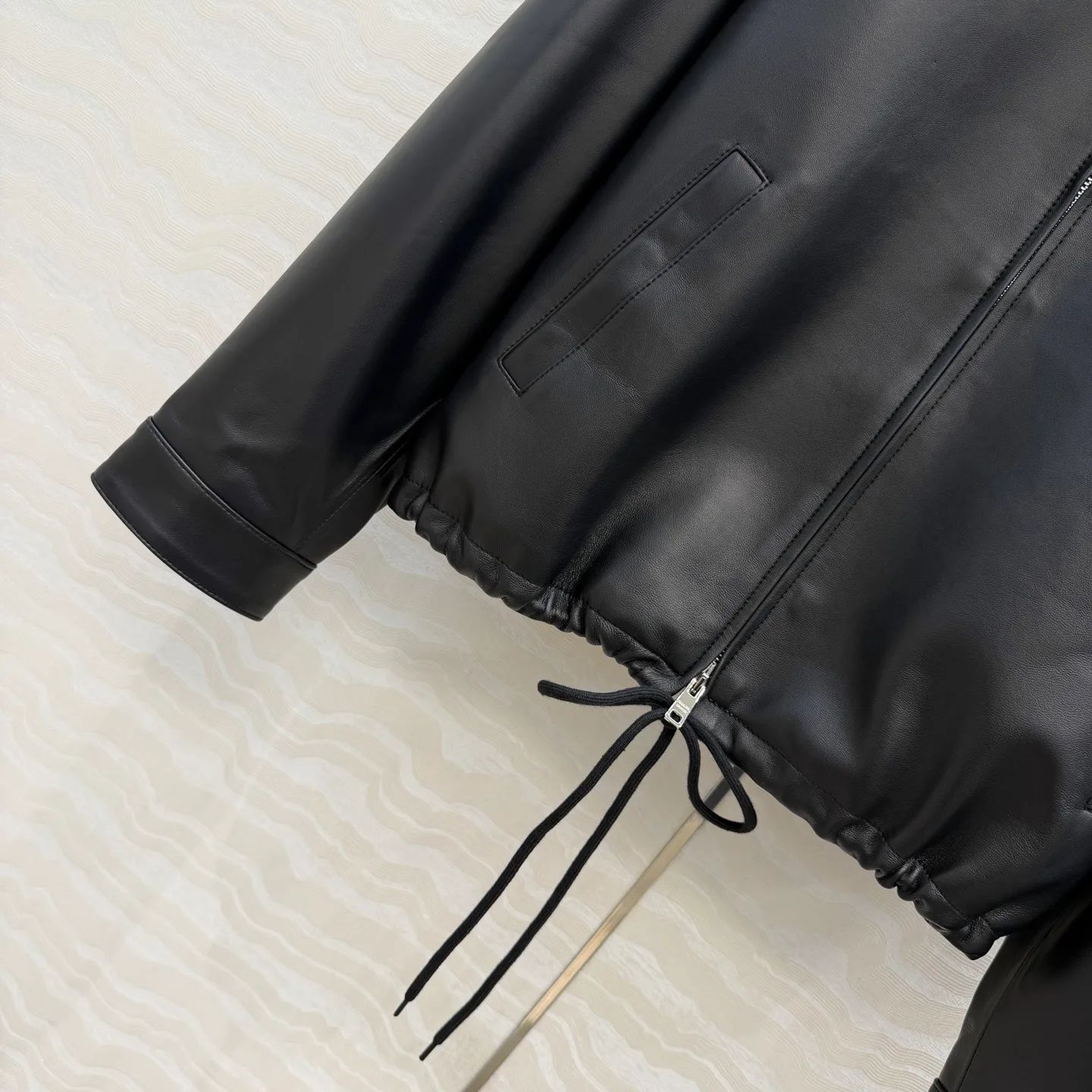 Кожаные Куртки И Дублёнки Мужские Prada 11430156
