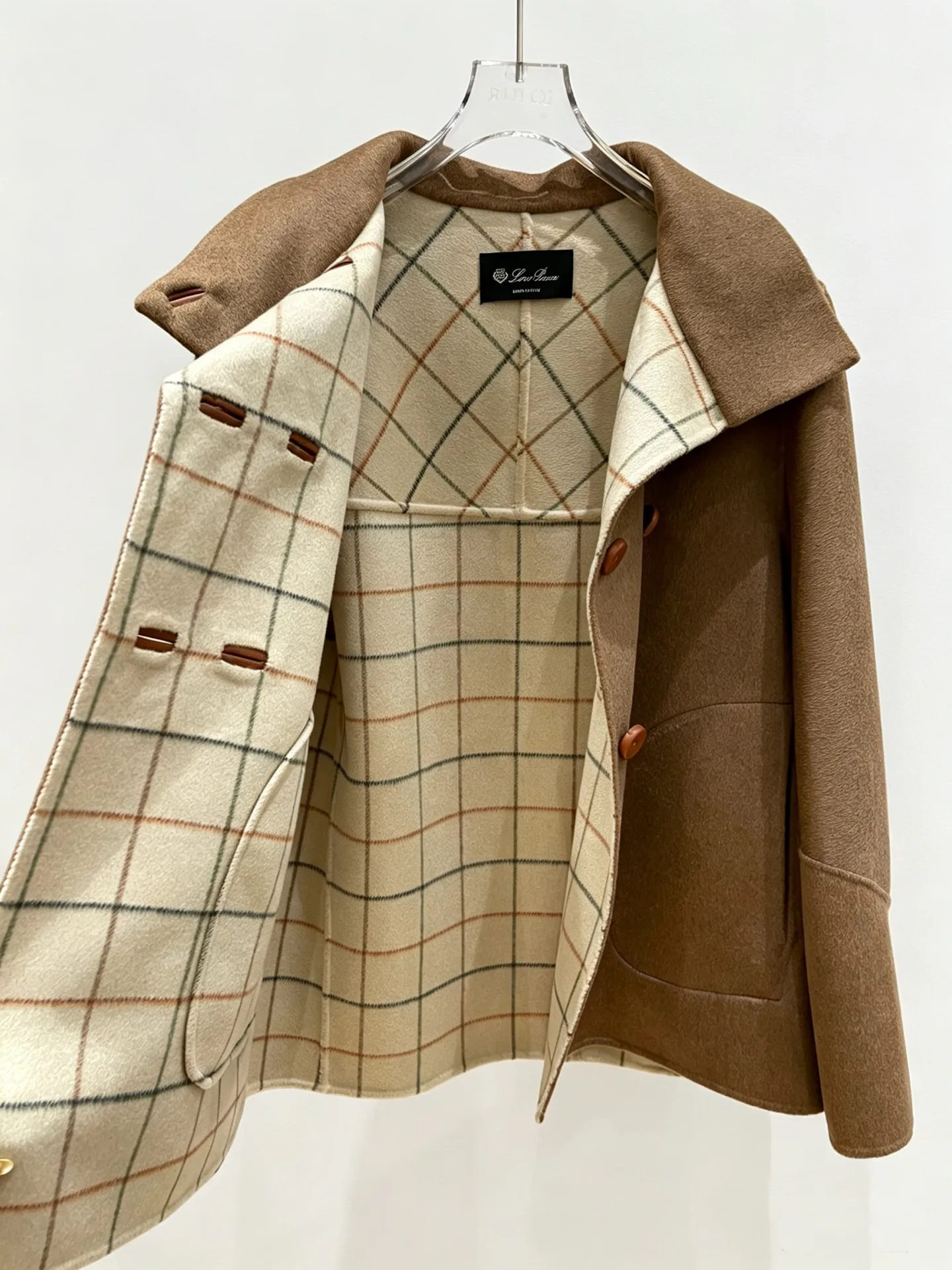 Пальто Женские Loro Piana 18936576