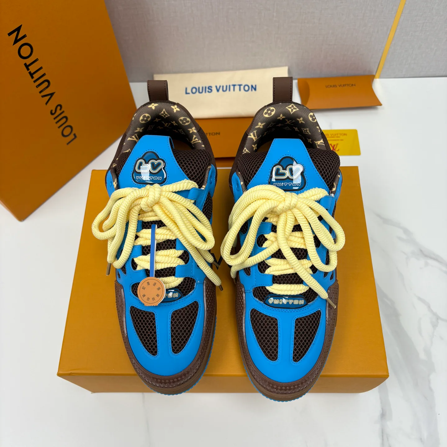 Кроссовки Женские Louis Vuitton 13140867