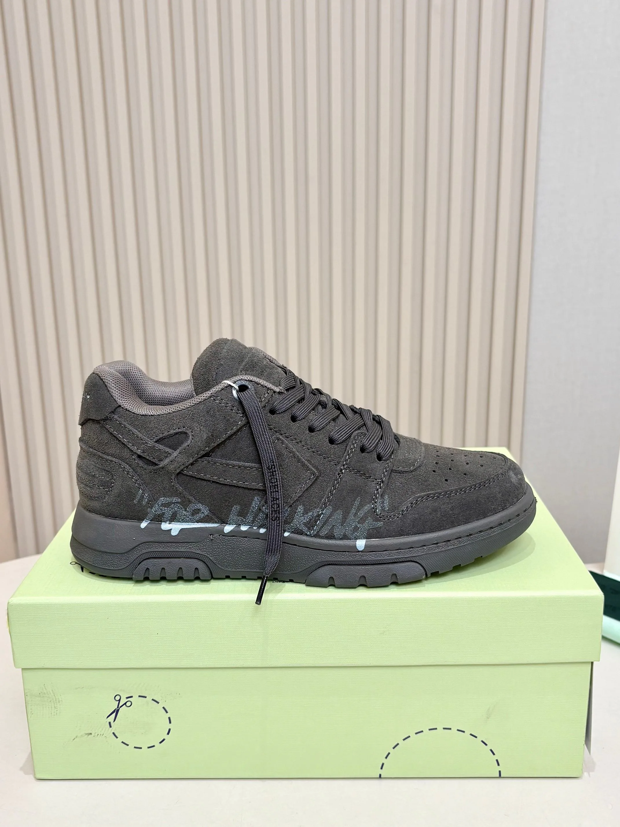 Кроссовки Женские Off-White 18158688