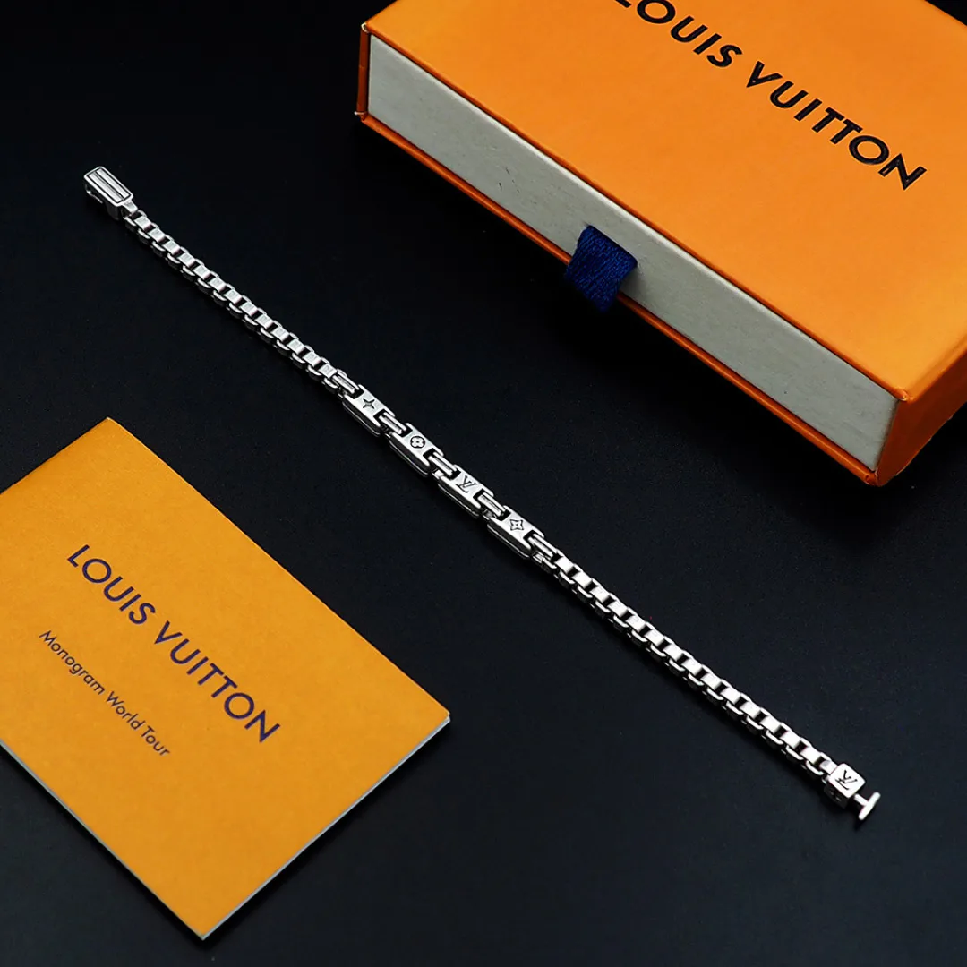 Бижутерия Louis Vuitton 17922658