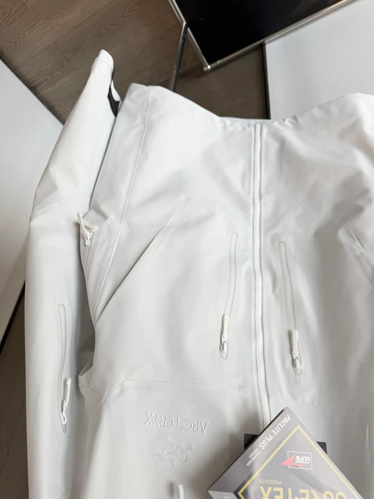 Куртки Женские Arcteryx Куртки Женские Arcteryx