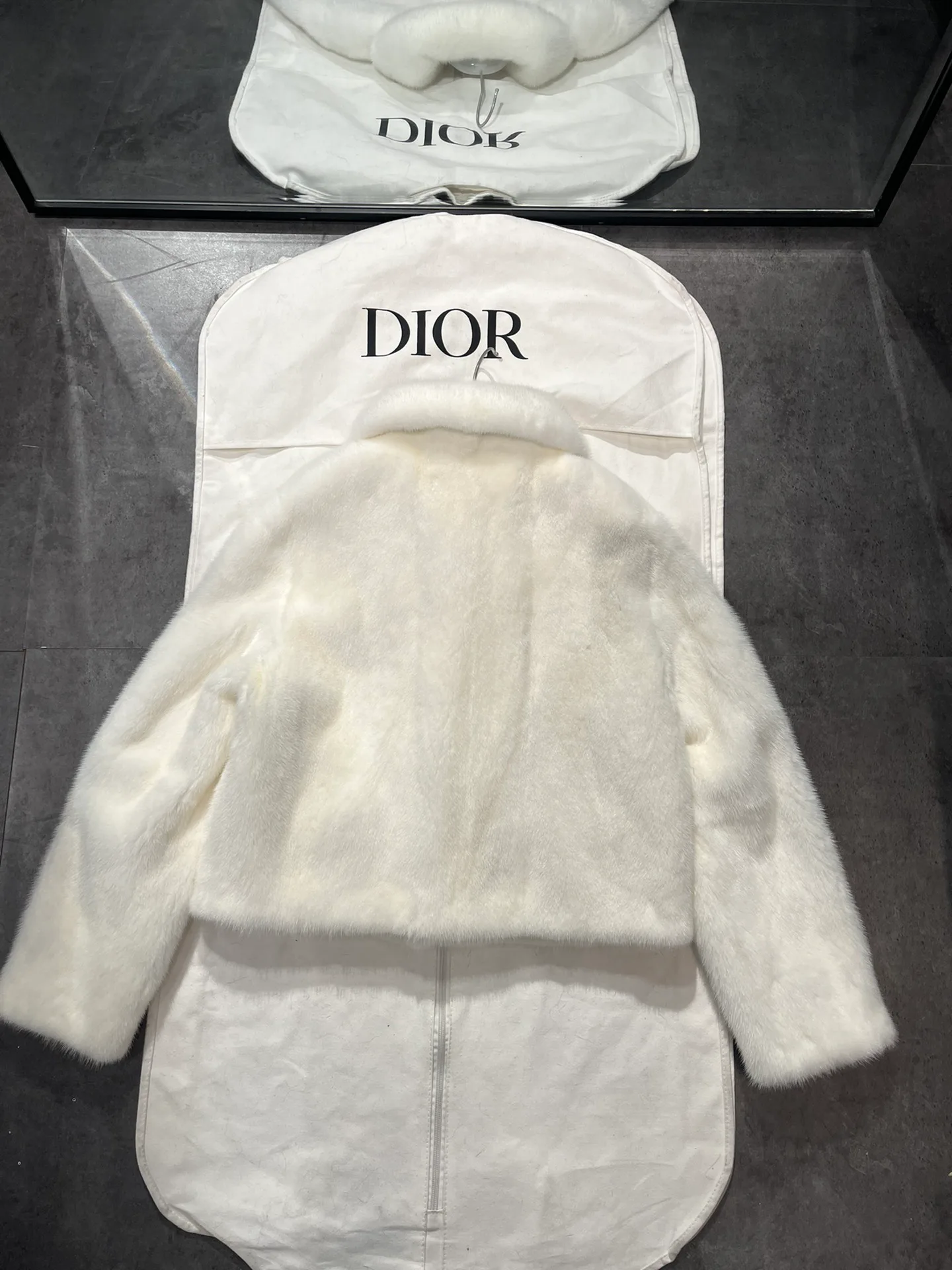 Шубы Женские Christian Dior 567426