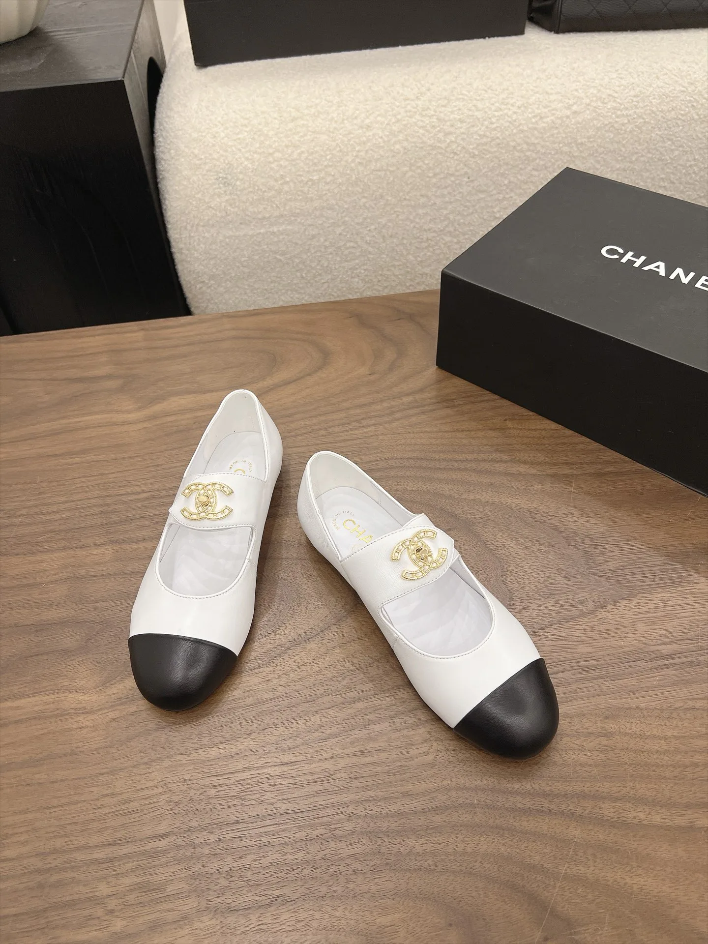 Туфли Женские Chanel 17981659