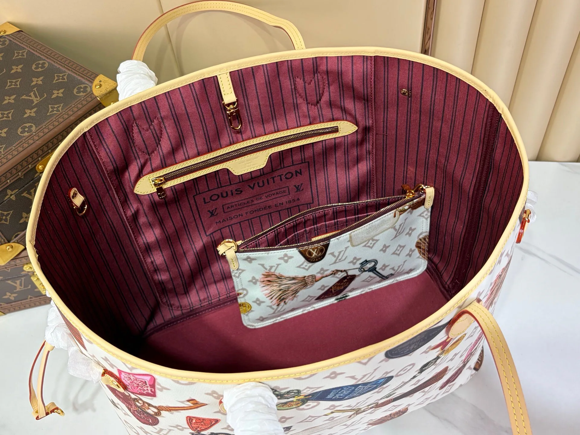 Классические Сумки Женские Louis Vuitton 16893046