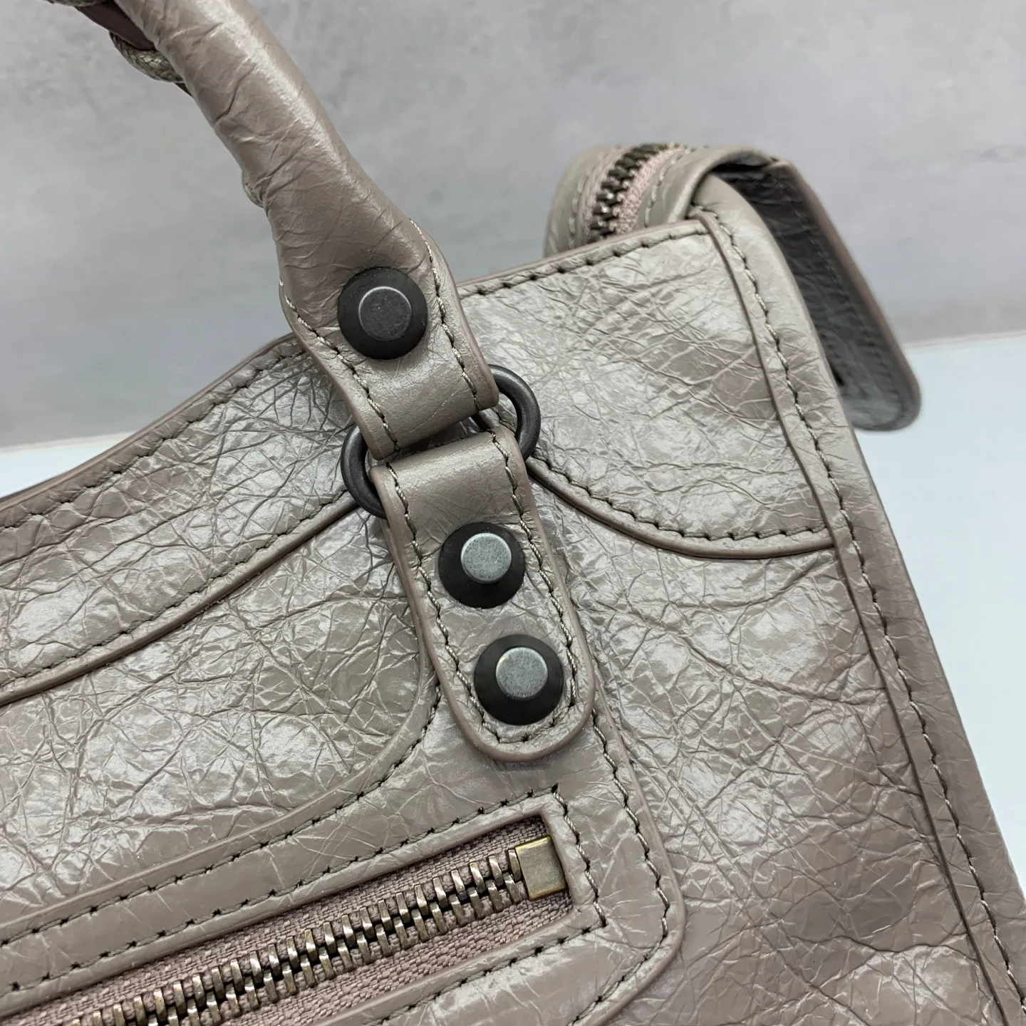 Классические Сумки Женские Balenciaga 13552700