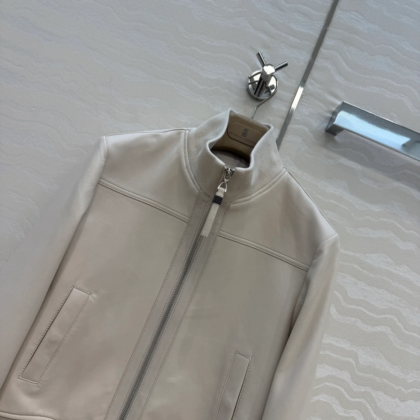 Кожаные Куртки И Дублёнки Женские Brunello Cucinelli 18172962