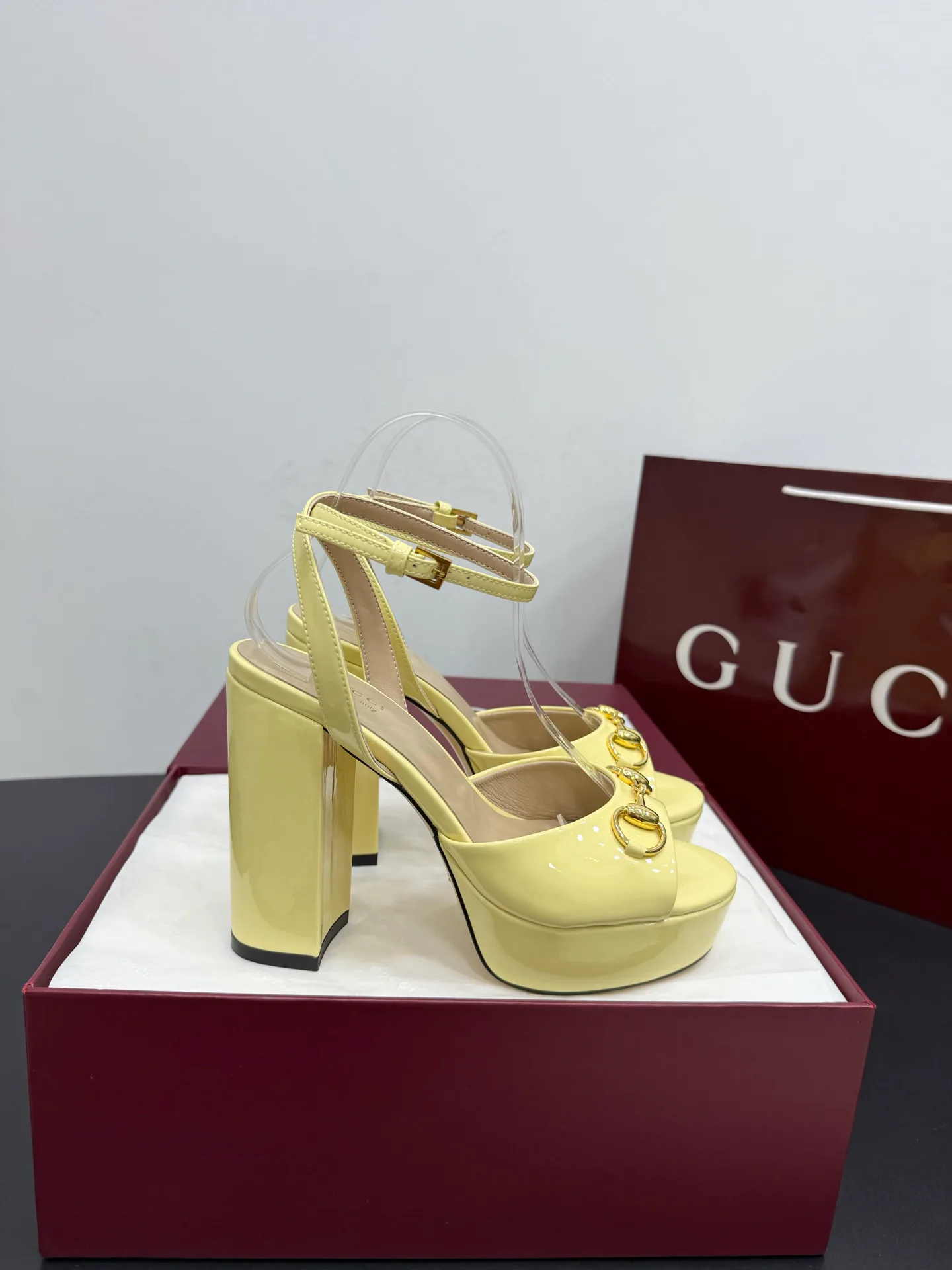 Сандалии Женские Gucci 882822