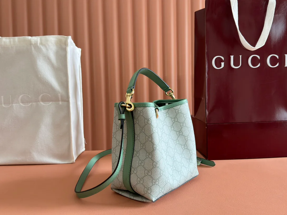 Классические Сумки Женские Gucci 11565796