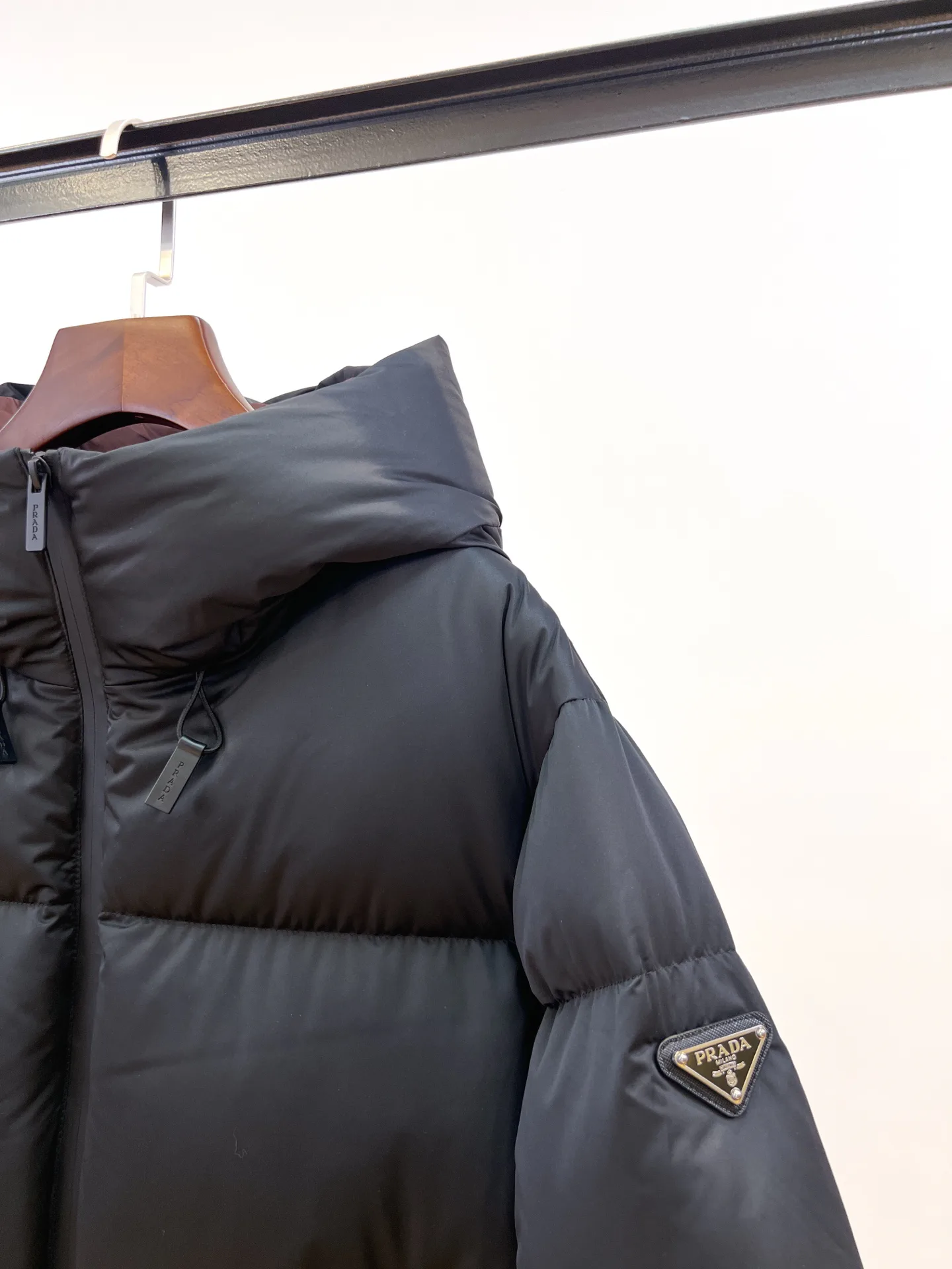 Куртки И Пуховики Женские Prada 18741930
