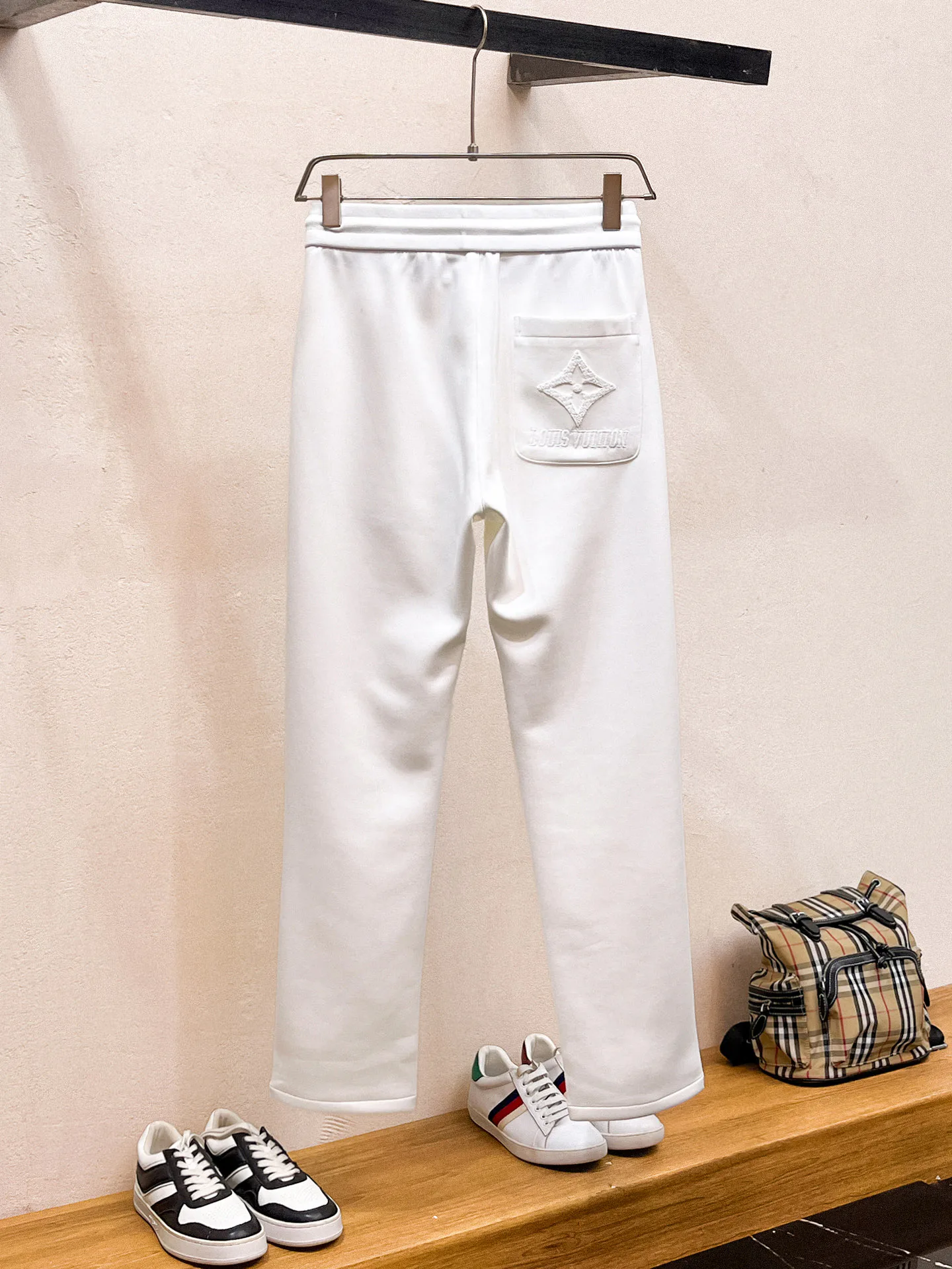 Брюки Женские Louis Vuitton 10378827