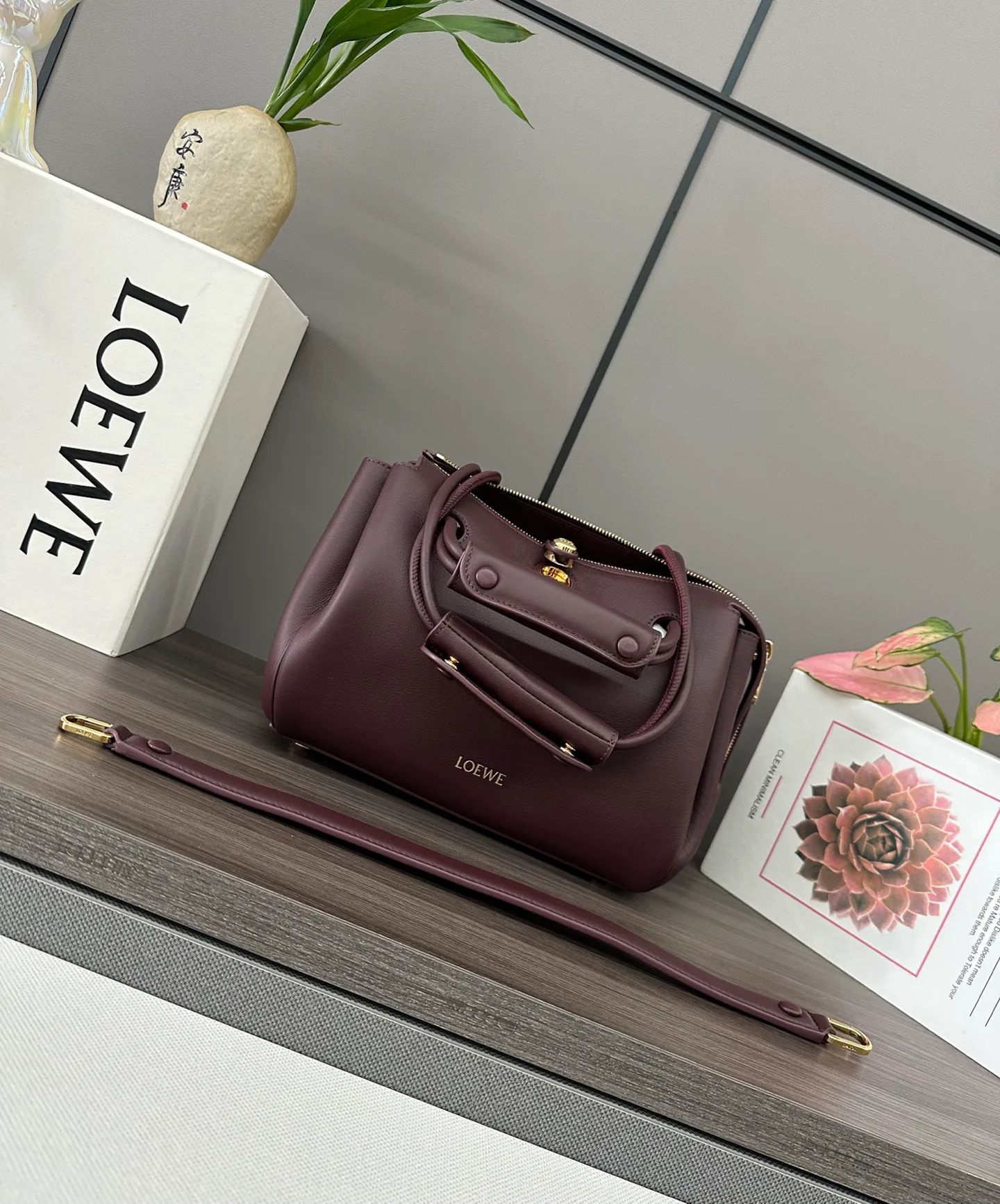 Классические Сумки Женские Loewe 11513575