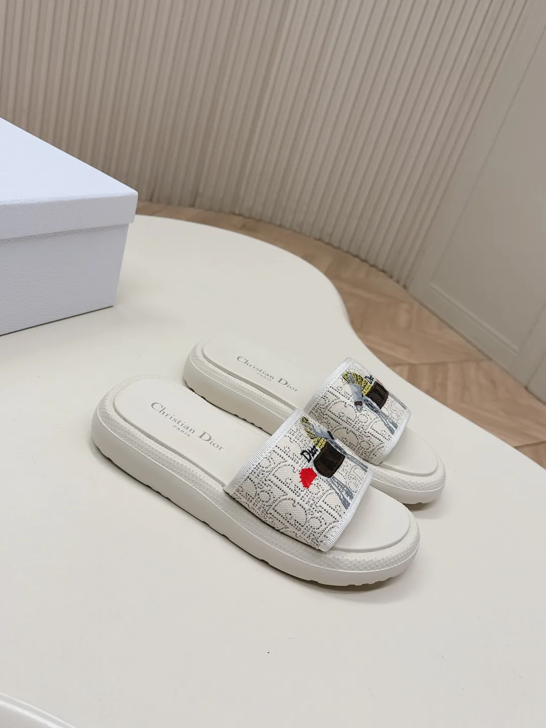 Шлепанцы Женские Christian Dior 11396558