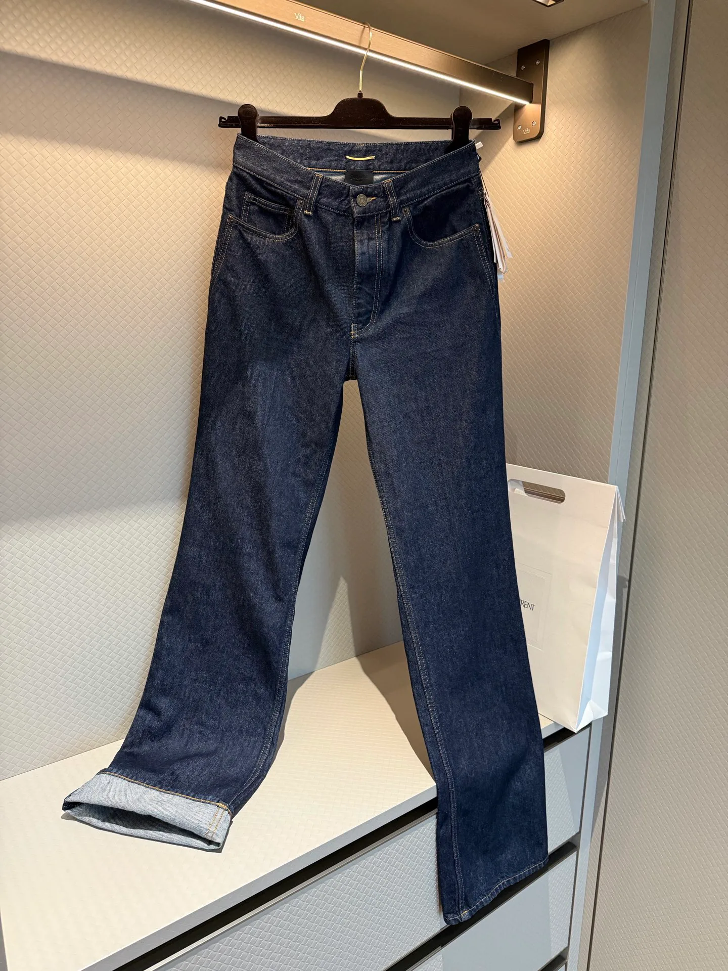 Джинсы Женские Saint Laurent 17557349