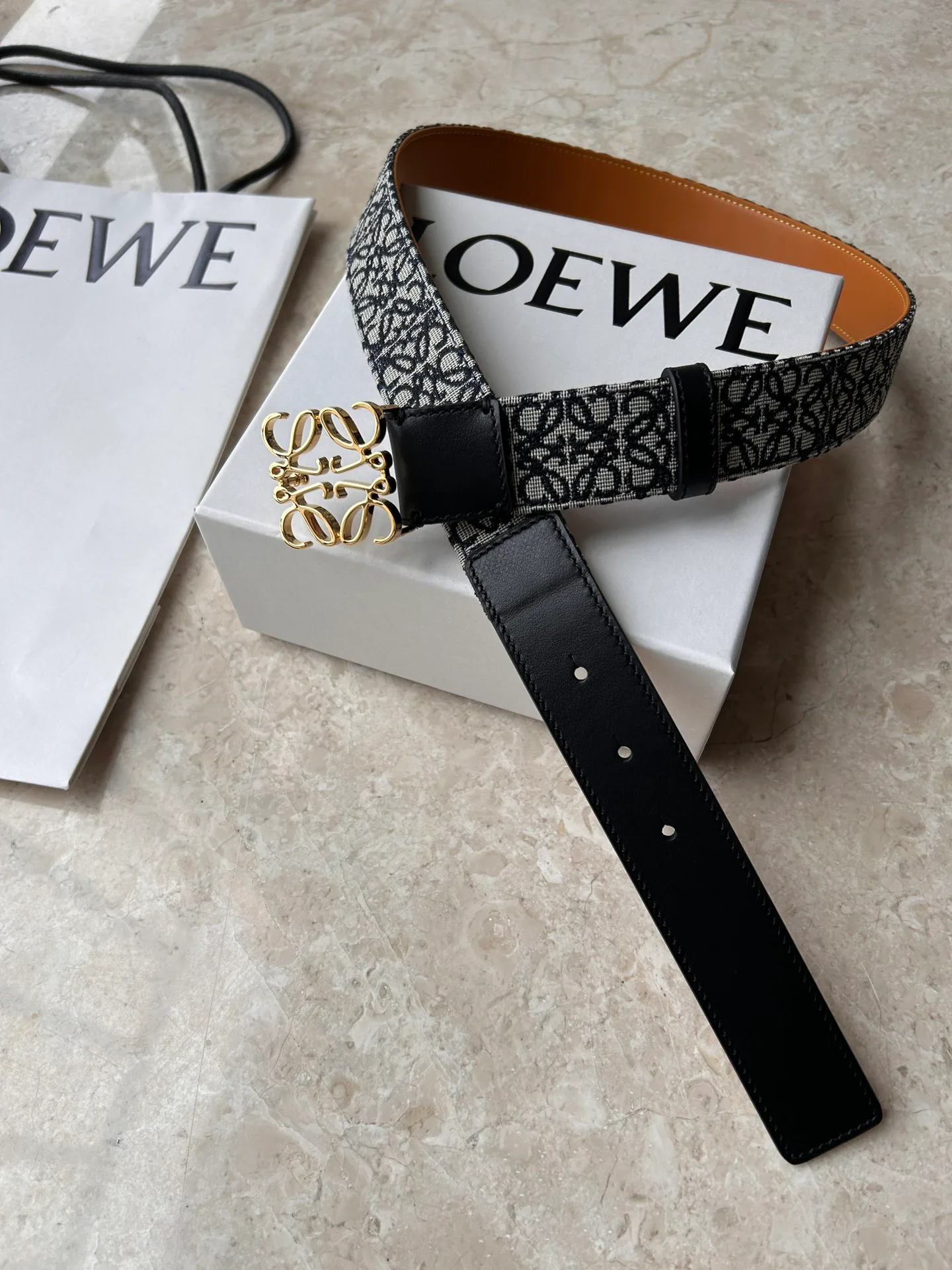 Ремни Loewe 11704493