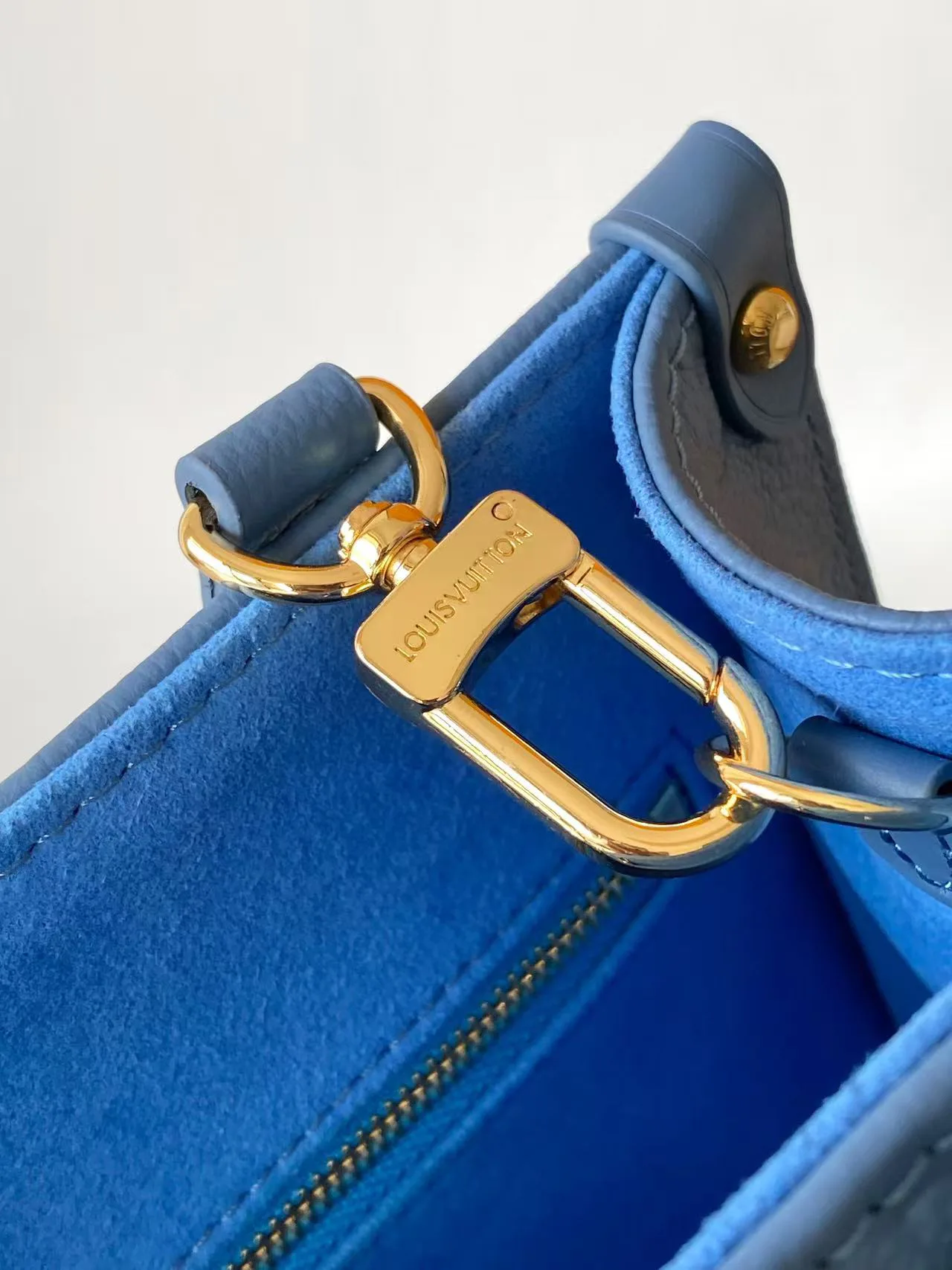Классические Сумки Женские Louis Vuitton 11872308