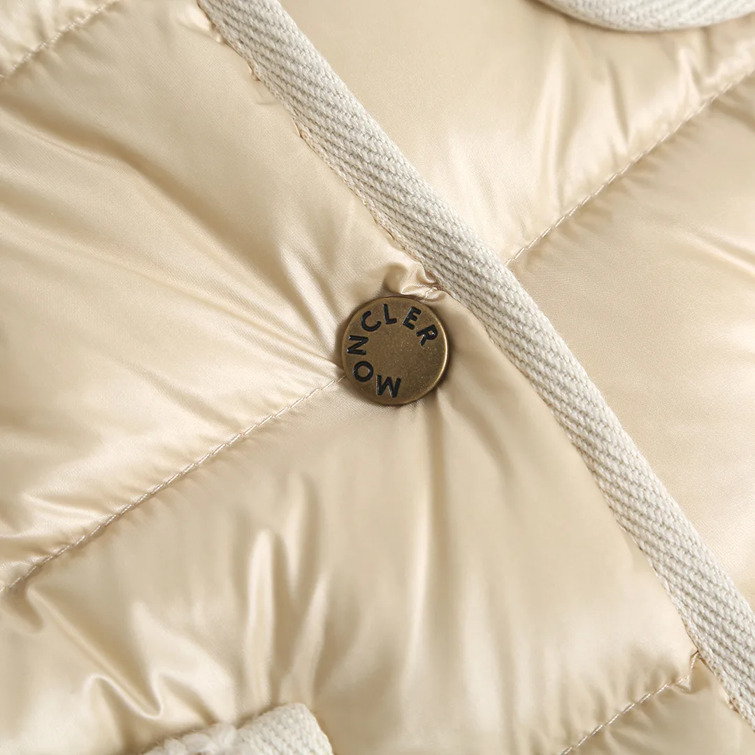 Куртки И Пуховики Женские Moncler 19451523