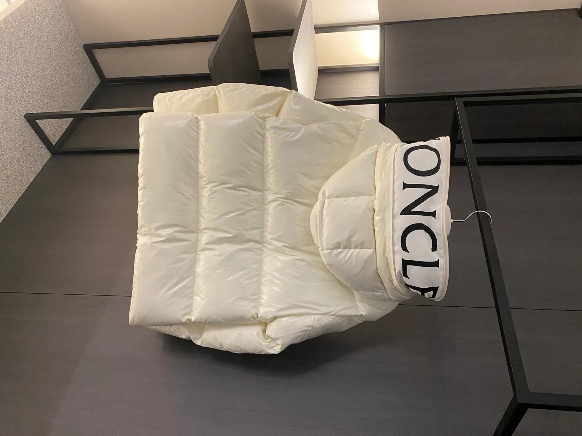 Куртки И Пуховики Женские Moncler 6179084