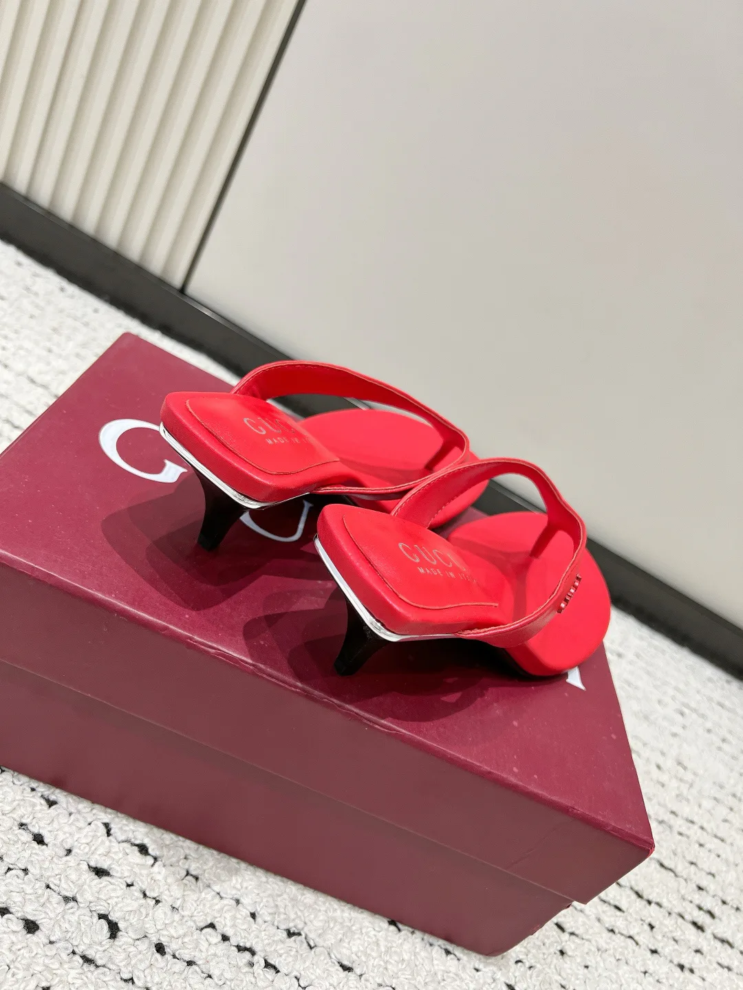 Шлепанцы Женские Gucci 17637845