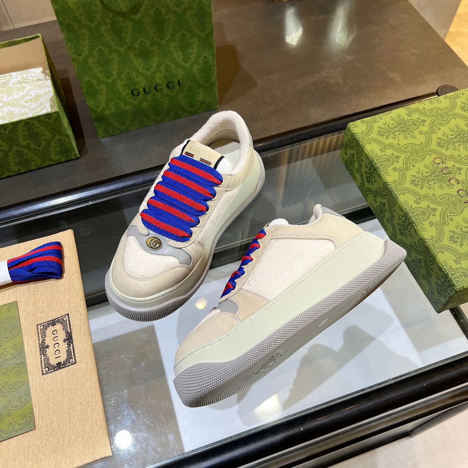 Кроссовки Женские Gucci 17955441