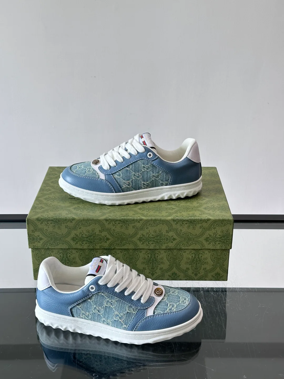 Кроссовки Мужские Gucci 17069306