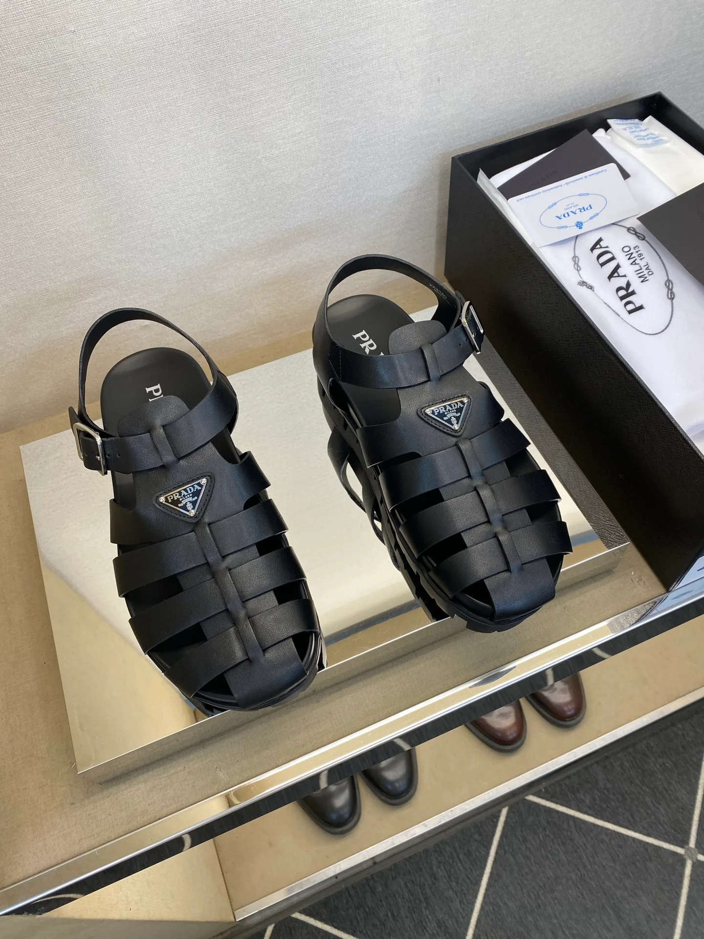 Сандалии Мужские Prada 15326382