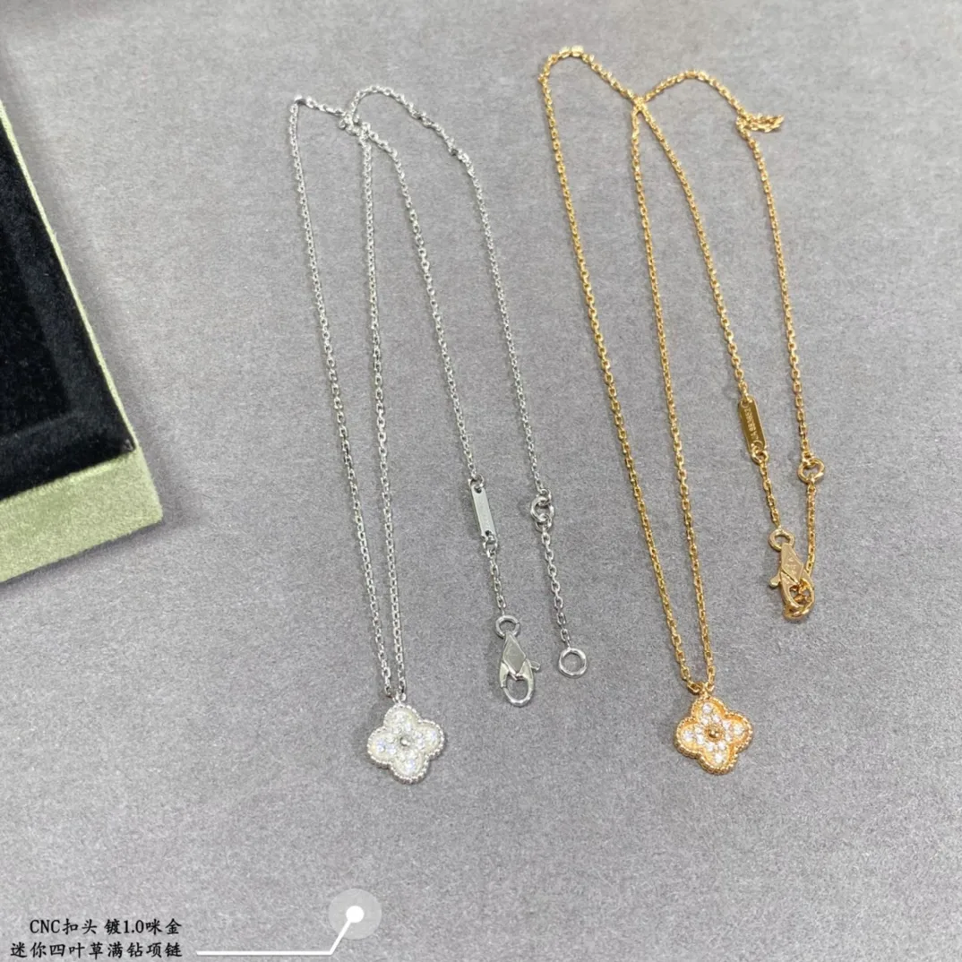 Бижутерия Van Cleef & Arpels 17857377