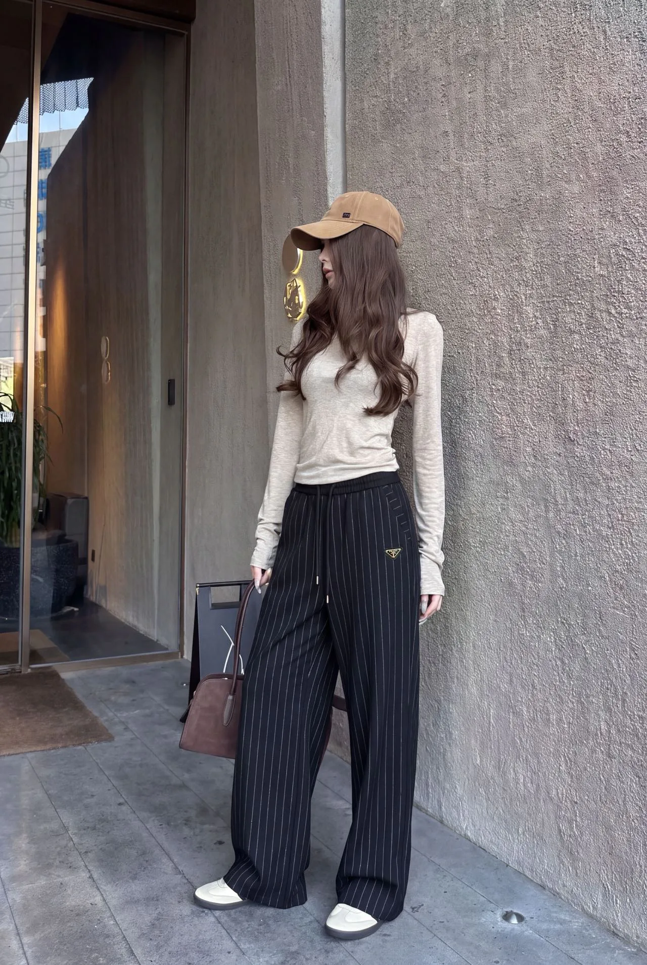 Брюки Женские Prada 19332192