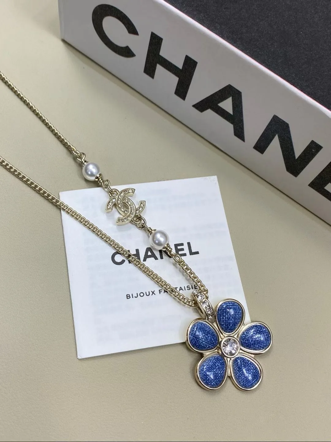 Бижутерия Chanel 822907